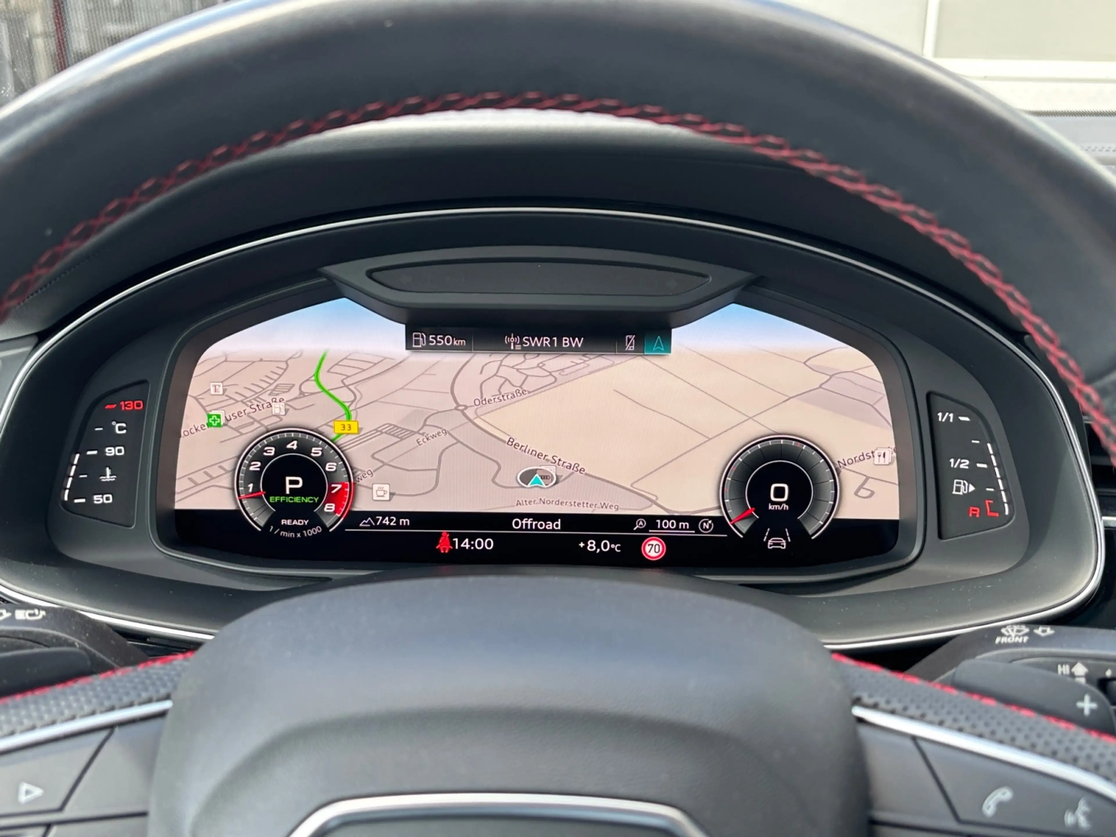 Audi SQ8 4.0 TFSI quattro AHK Pano Carbon Nachtsicht ACC 3 — photo 13
