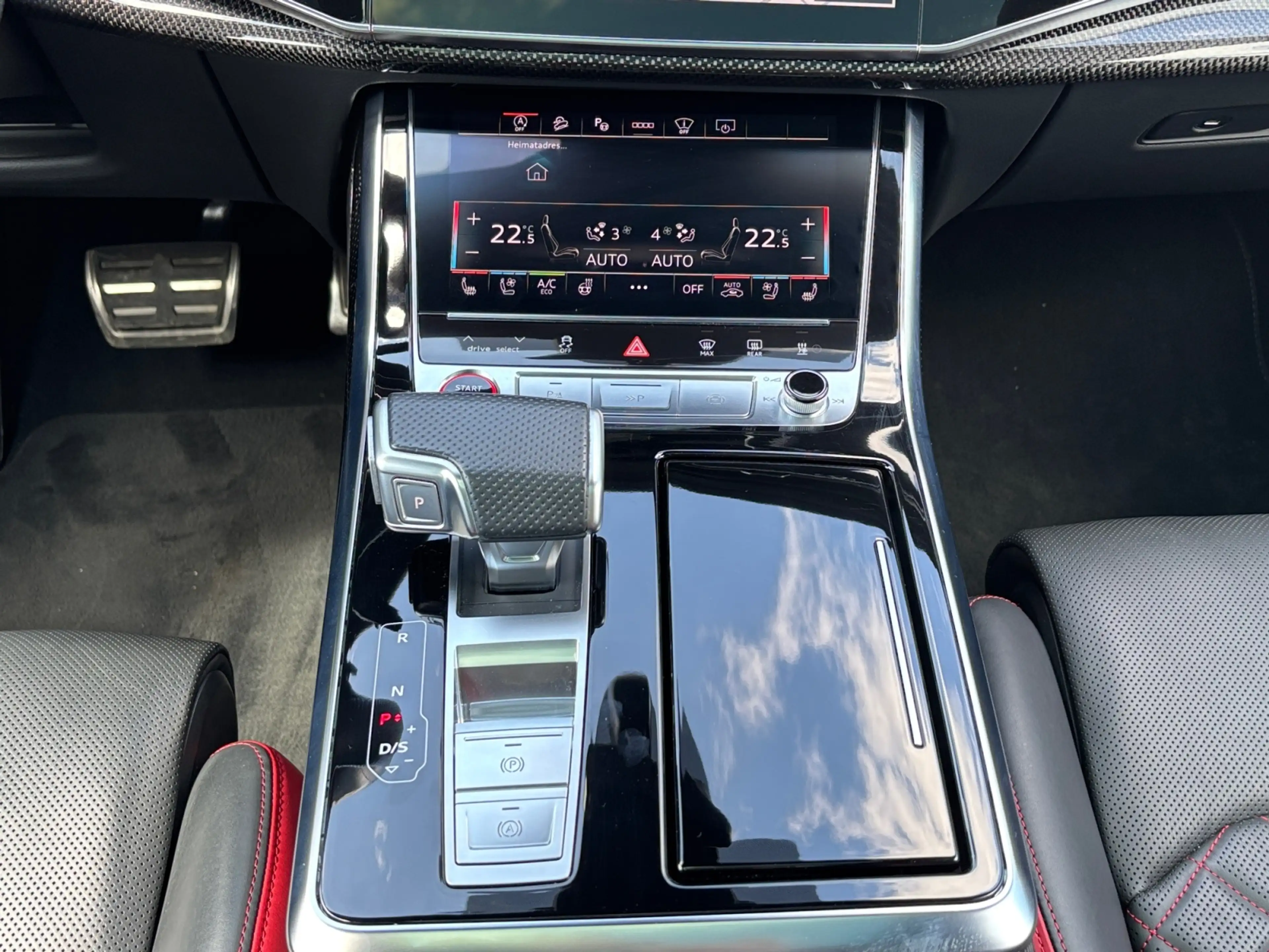 Audi SQ8 4.0 TFSI quattro AHK Pano Carbon Nachtsicht ACC 3 — photo 15