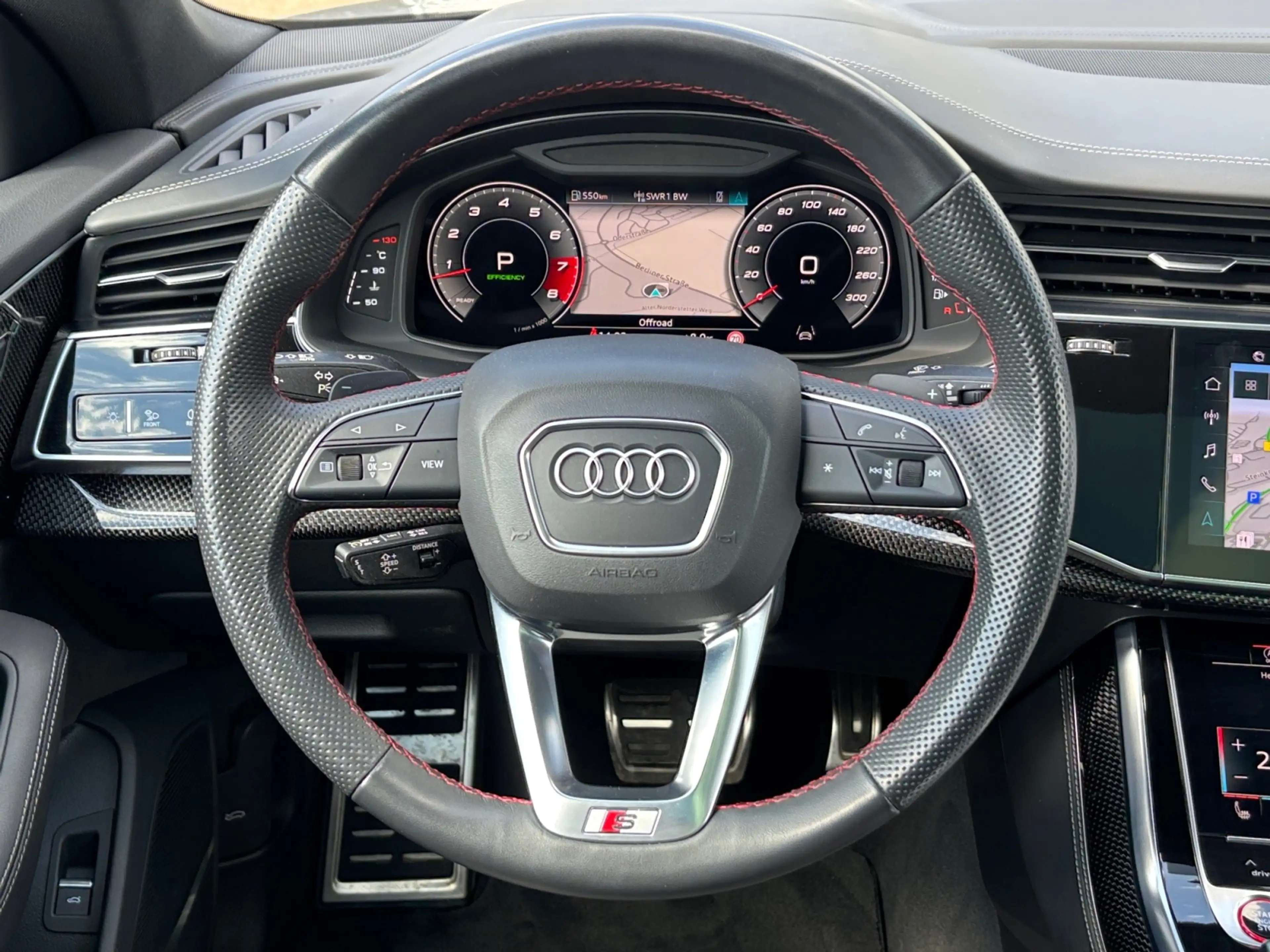 Audi SQ8 4.0 TFSI quattro AHK Pano Carbon Nachtsicht ACC 3 — photo 12