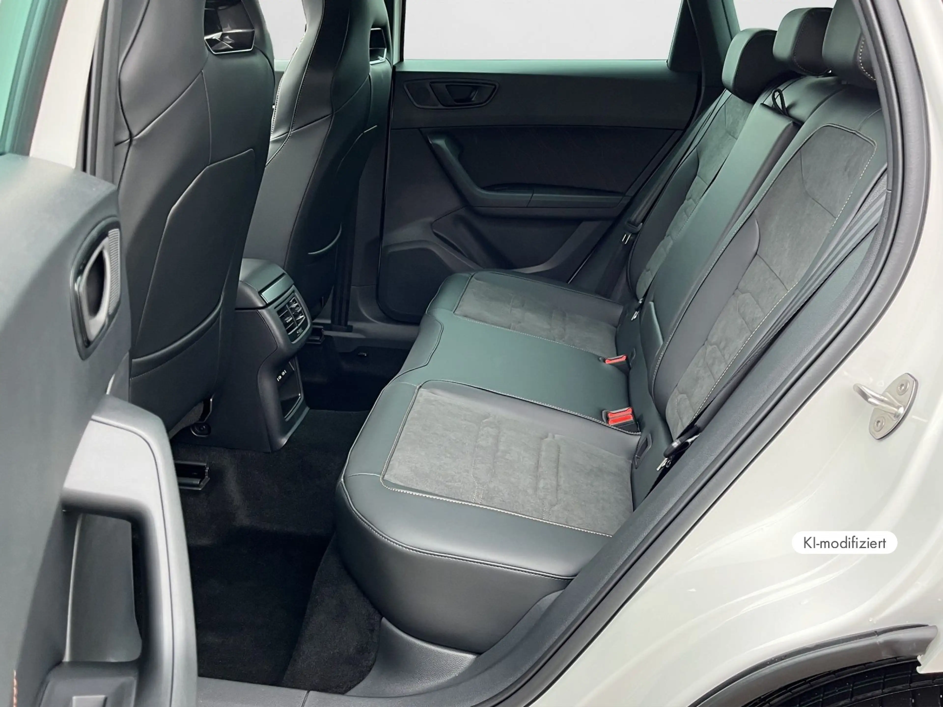 CUPRA Ateca 2.0 TSI — photo 14