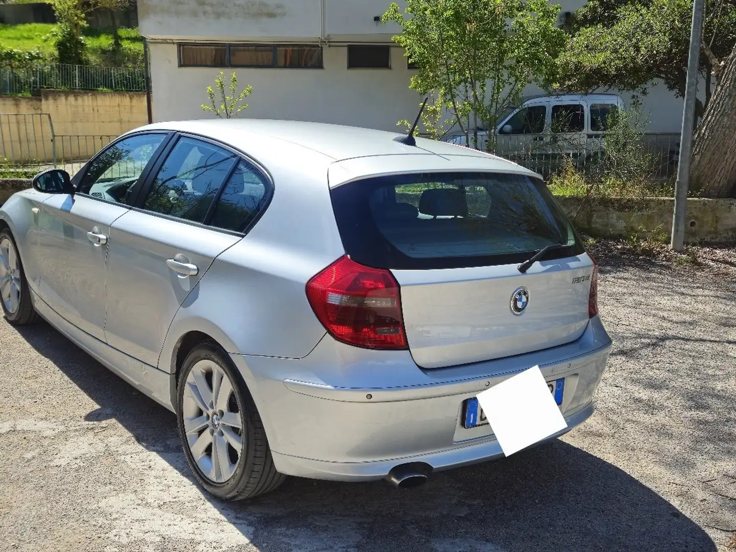 BMW 120 120d 5p Futura dpf - 1