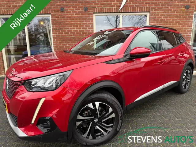 Peugeot e-2008 EV Allure 50 kWh STOELVERW+VOORRUITVERW. / CAMERA