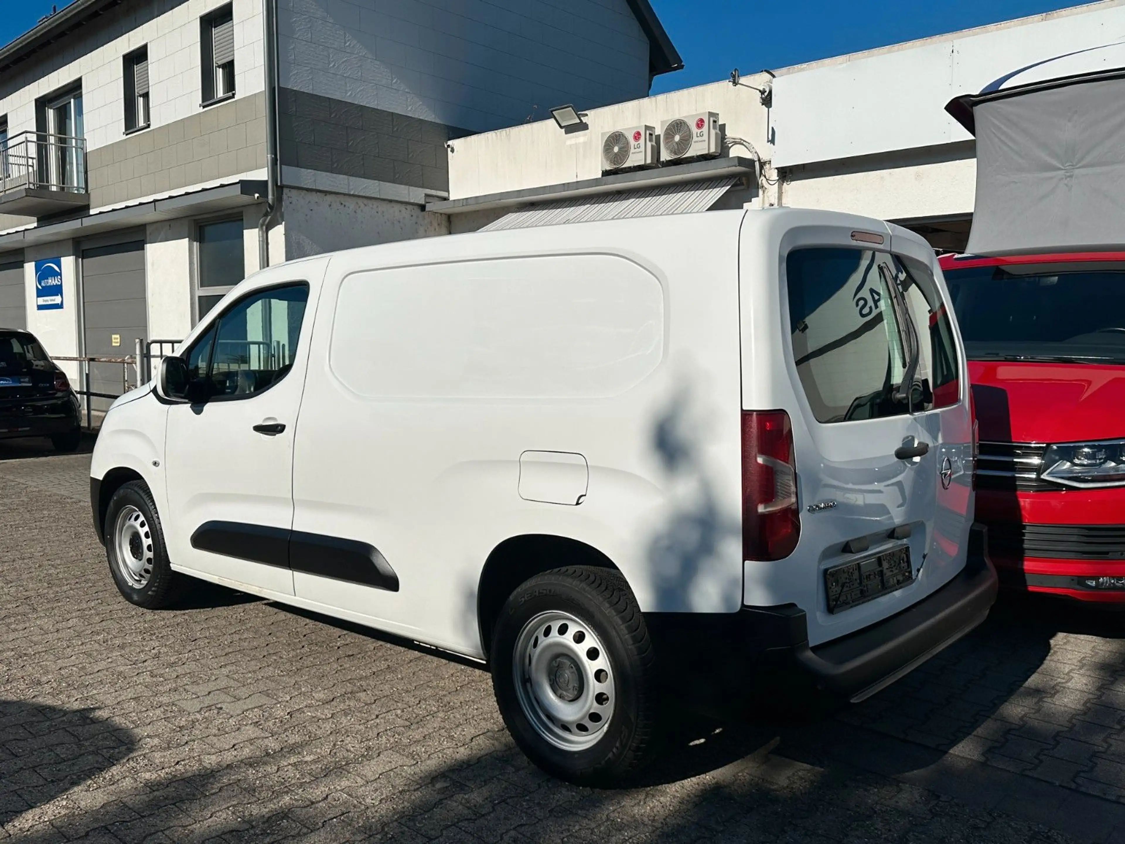 Opel Combo E Cargo XL Edition*Klima*3 Sitze* — photo 3