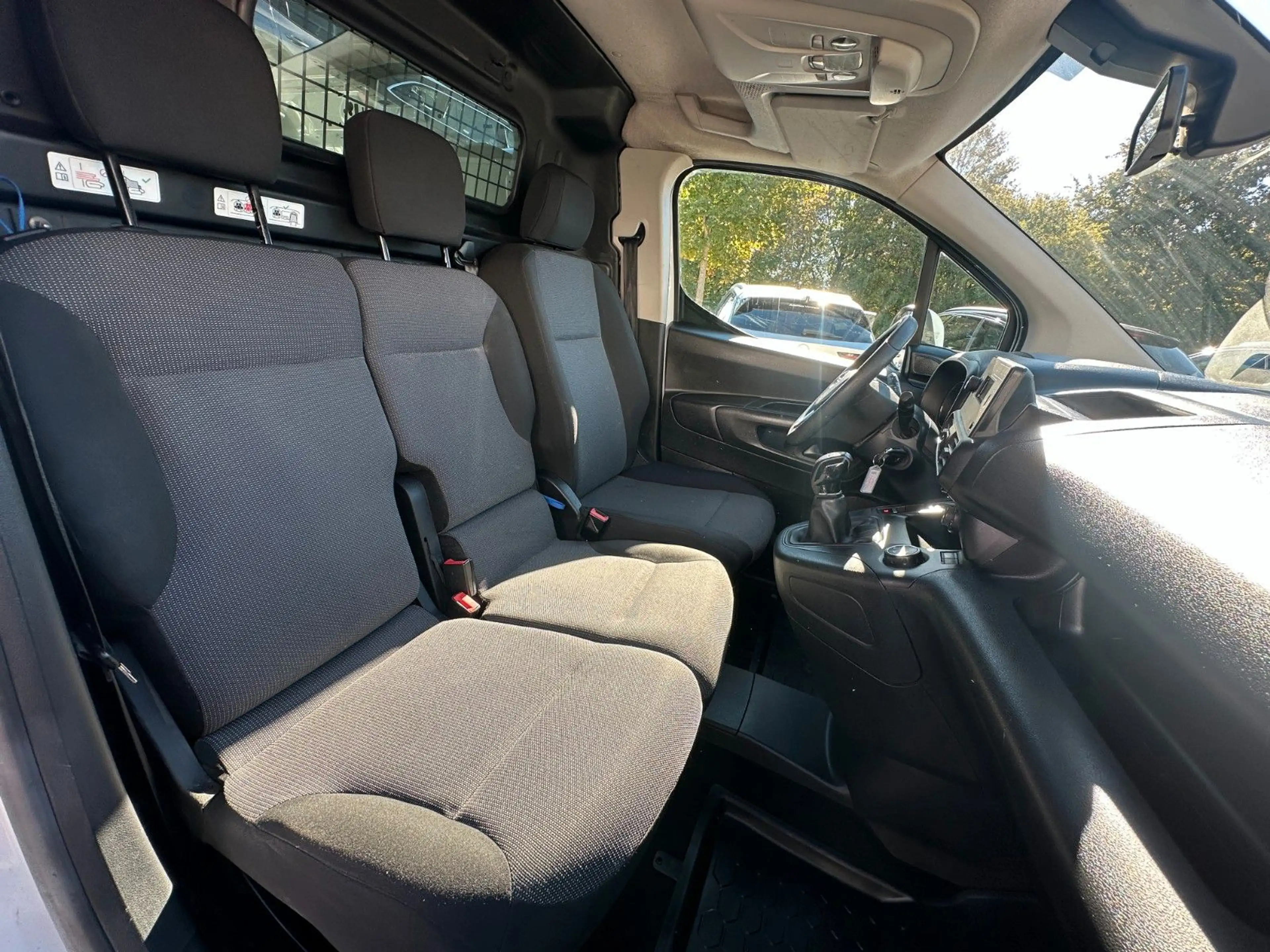 Opel Combo E Cargo XL Edition*Klima*3 Sitze* — photo 12