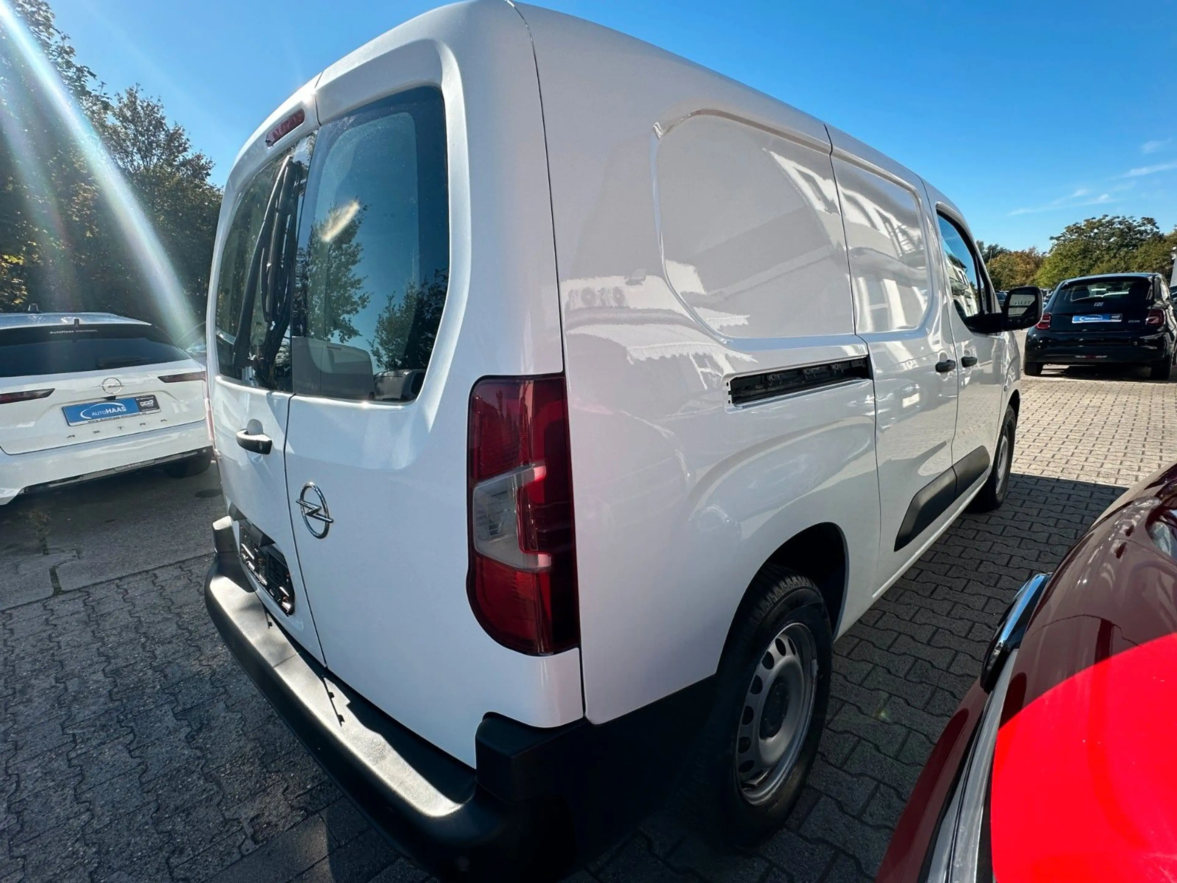 Opel Combo E Cargo XL Edition*Klima*3 Sitze* — photo 5
