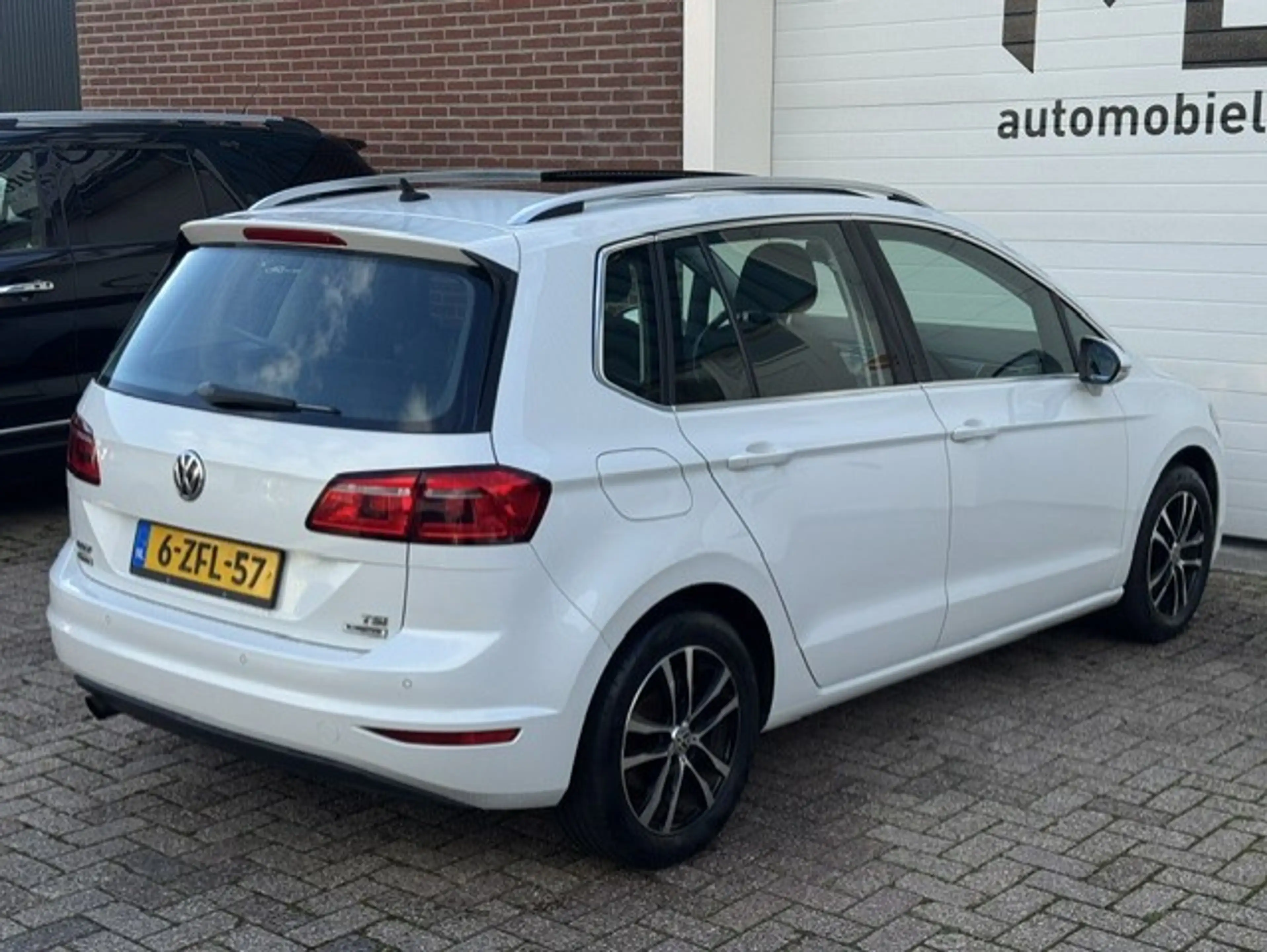 Volkswagen Golf Sportsvan 1.2 TSI Highline -1 eigenaar - DSG — photo 6