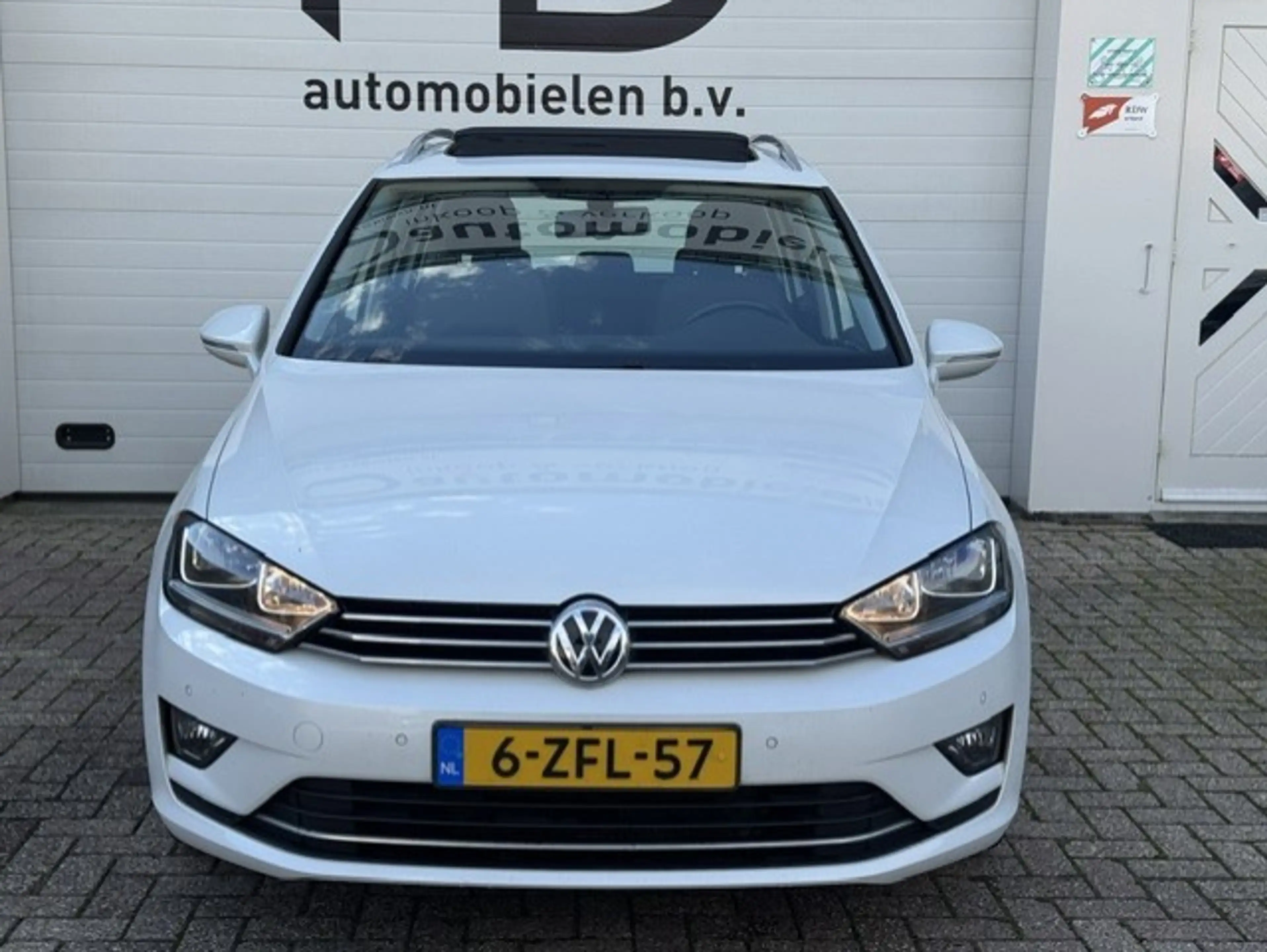 Volkswagen Golf Sportsvan 1.2 TSI Highline -1 eigenaar - DSG — photo 5