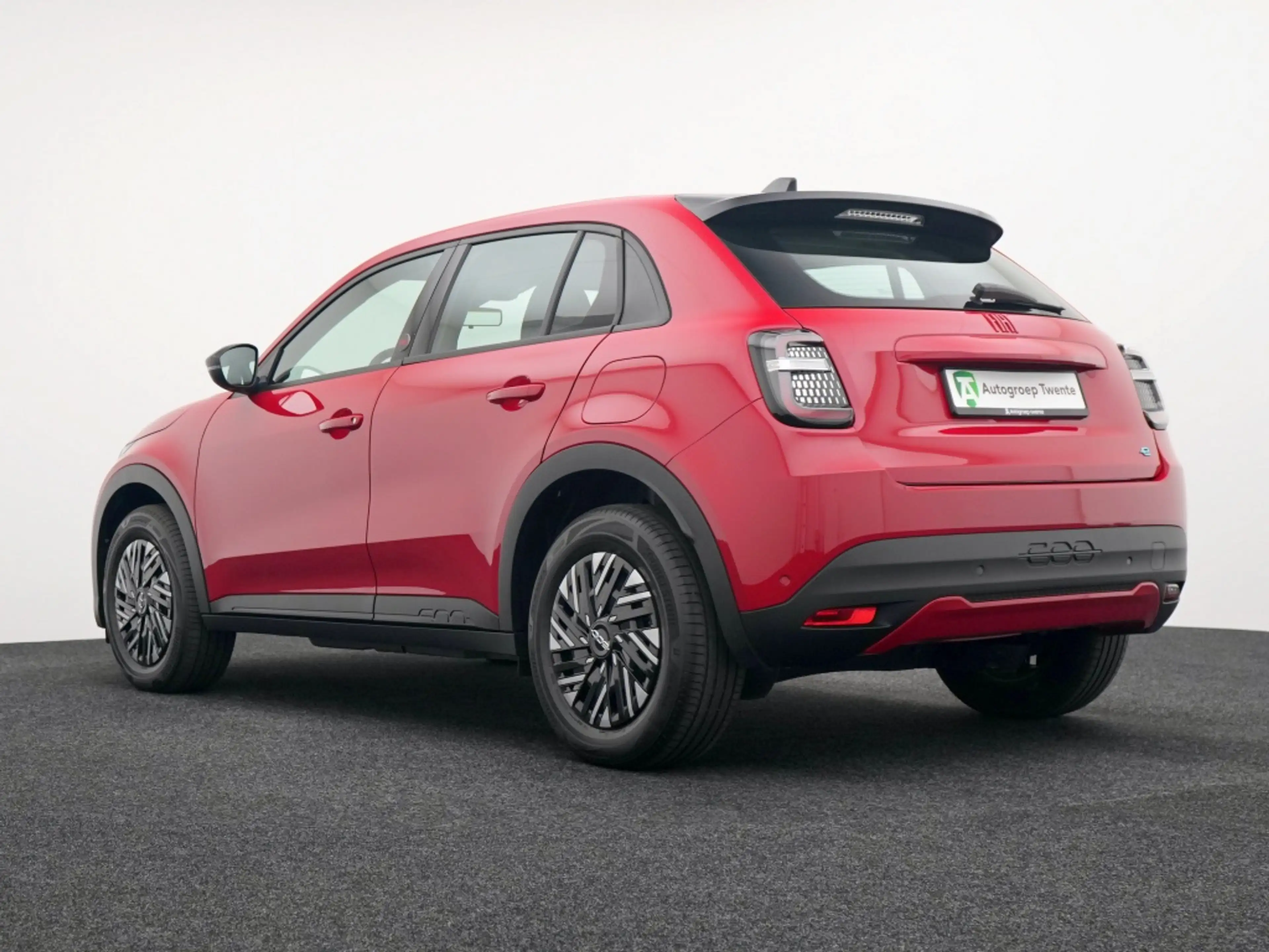 Fiat 600e RED 54 kWh | Private lease €489 p.m. — photo 8