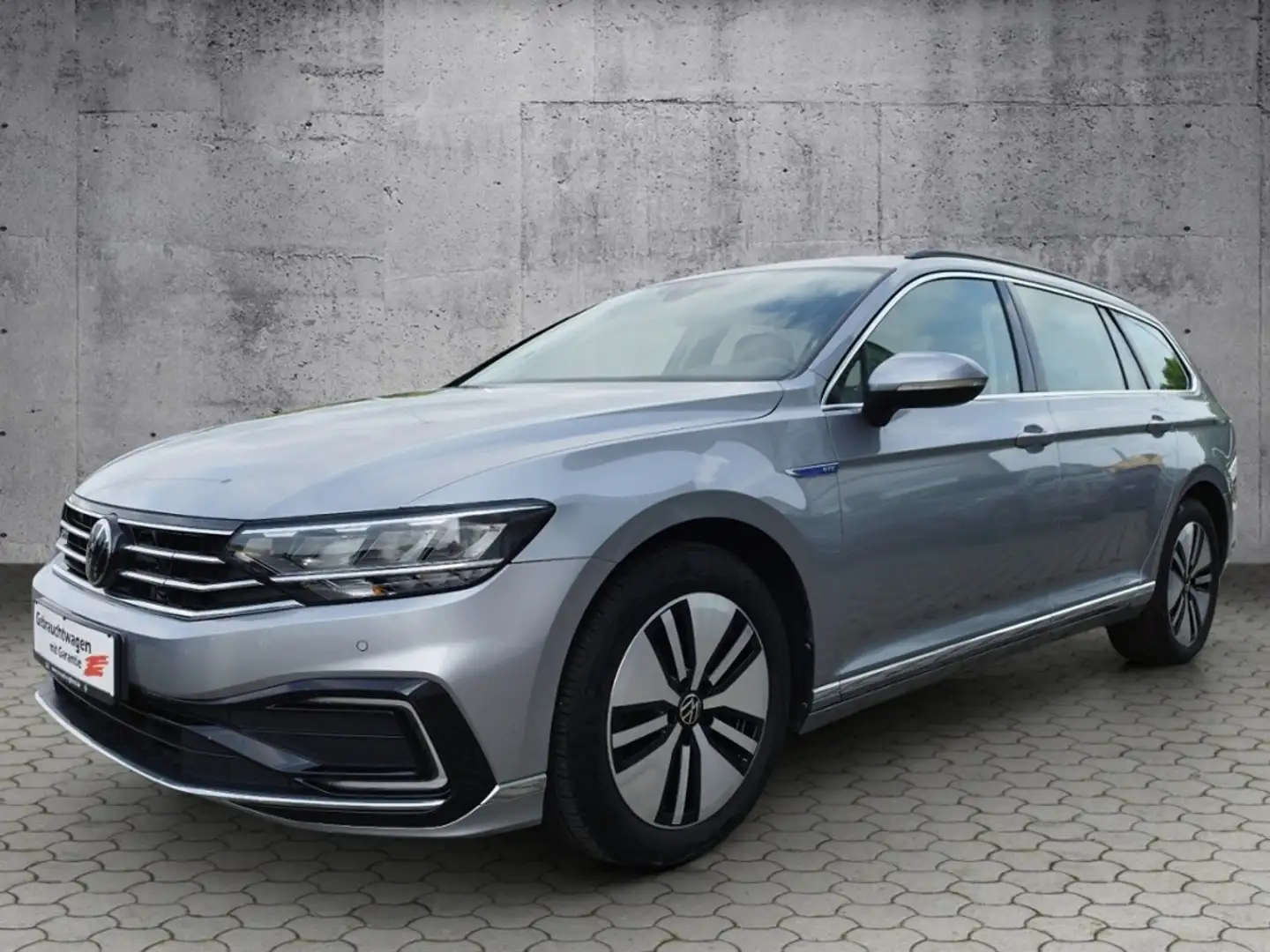 Volkswagen Passat Variant GTE 1.4 TSI DSG BusinessPrem./SHZ KLIMA LED NAVI Silber - 2