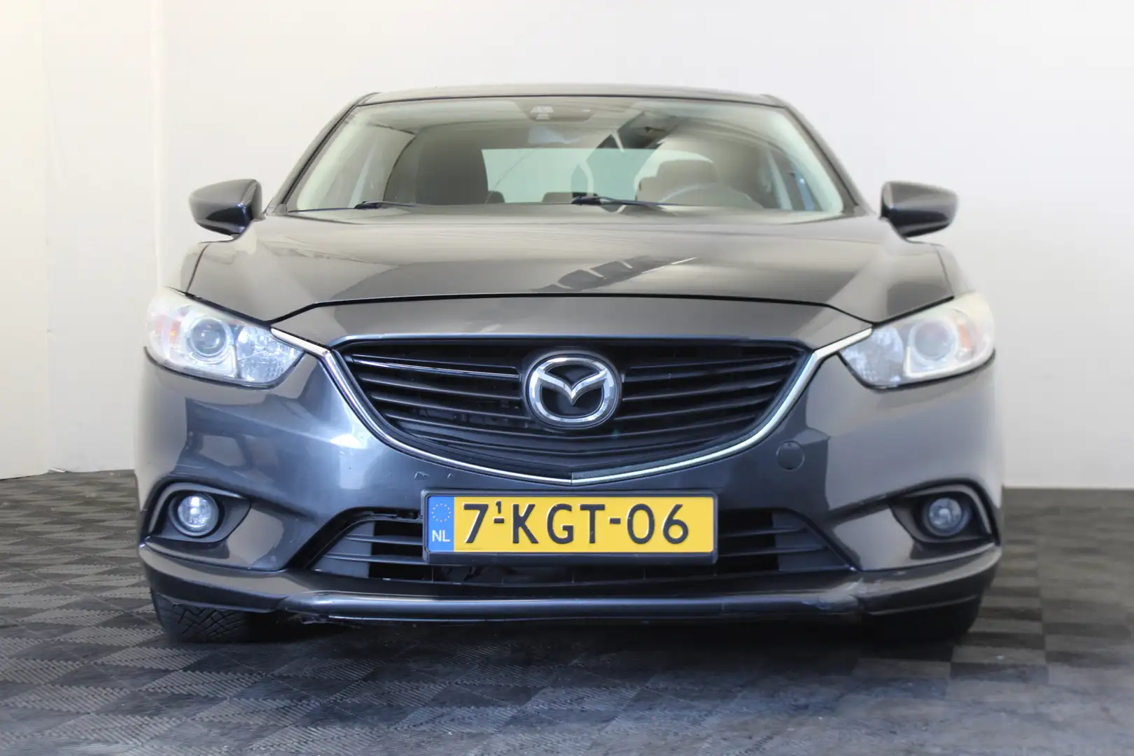 Mazda 6 2.0 TS Grijs - 2