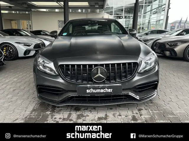 Mercedes-Benz C-Class view 3
