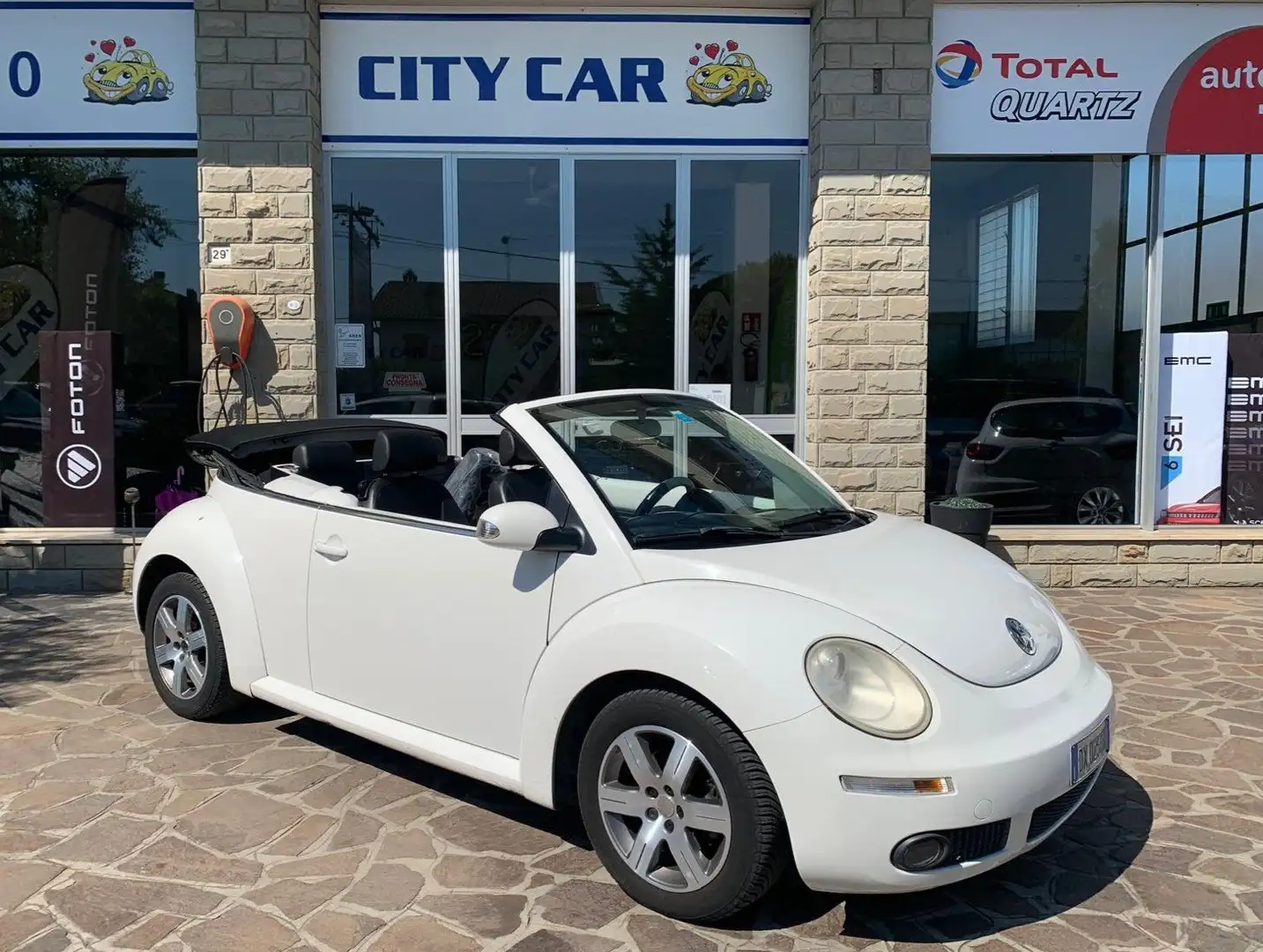 Volkswagen New Beetle New Beetle Cabrio 1.9 tdi limited Red Edition Bianco - 1