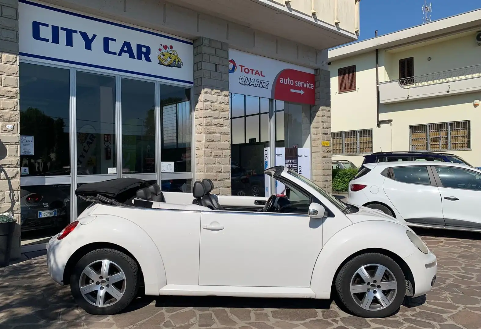 Volkswagen New Beetle New Beetle Cabrio 1.9 tdi limited Red Edition Bianco - 2