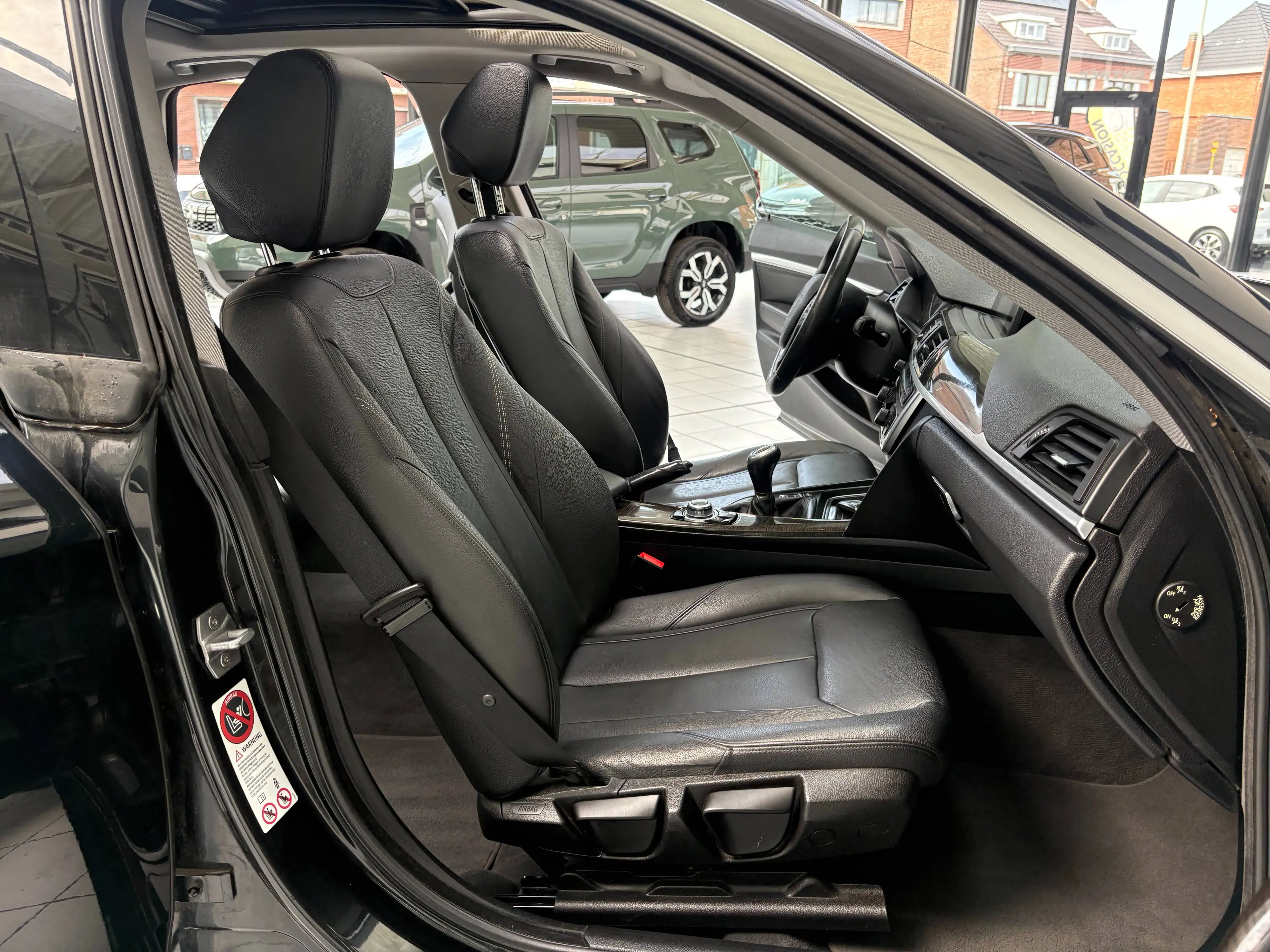 BMW 318 Gran Turismo 318 d *XENON * CUIR * TOIT * GPS * CAMERA * EURO 6 * — photo 12