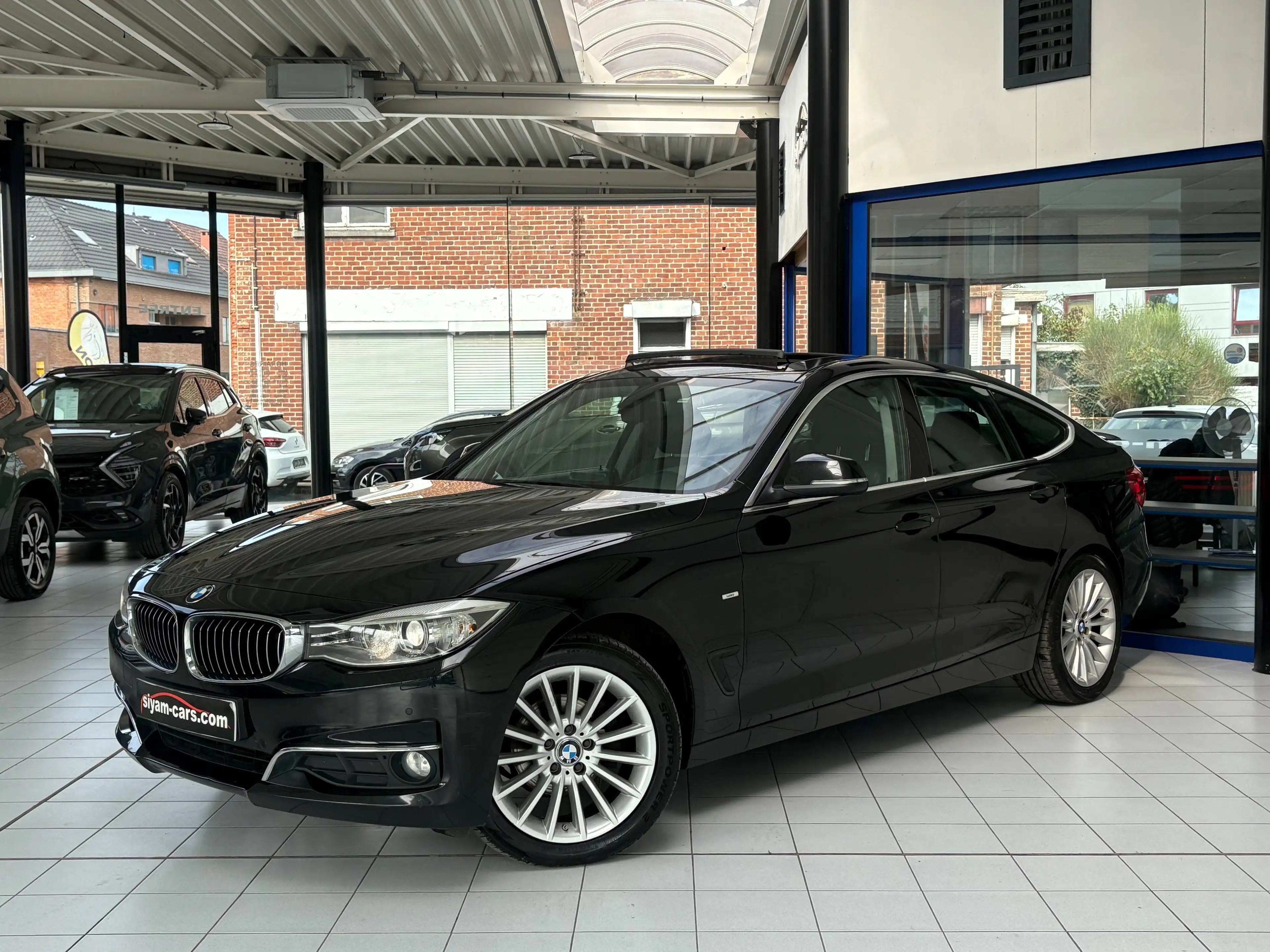 BMW 318 Gran Turismo 318 d *XENON * CUIR * TOIT * GPS * CAMERA * EURO 6 *