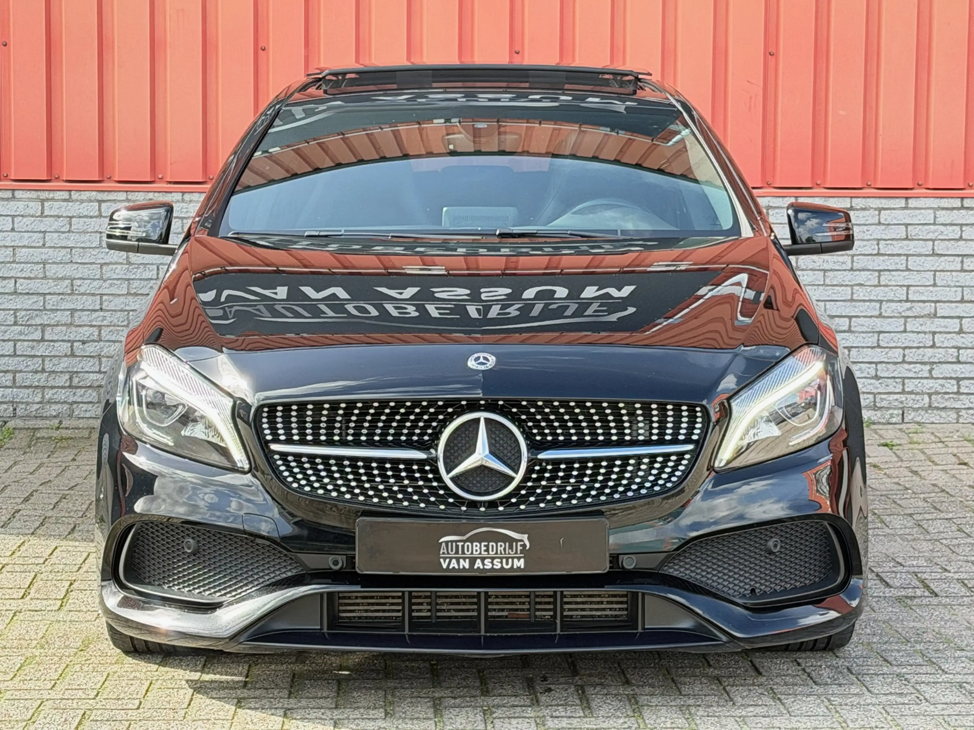 Mercedes-Benz A 160 AMG Pano Night Camera Climate 18" — photo 37