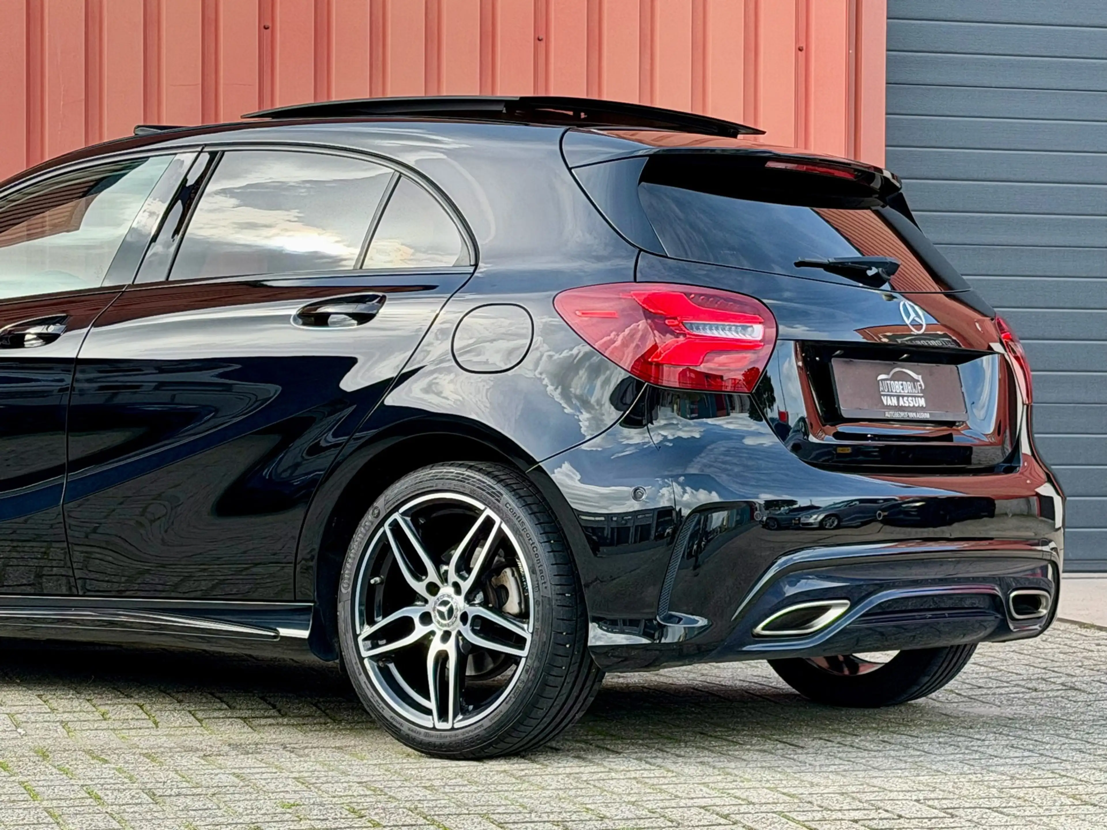 Mercedes-Benz A 160 AMG Pano Night Camera Climate 18" — photo 13