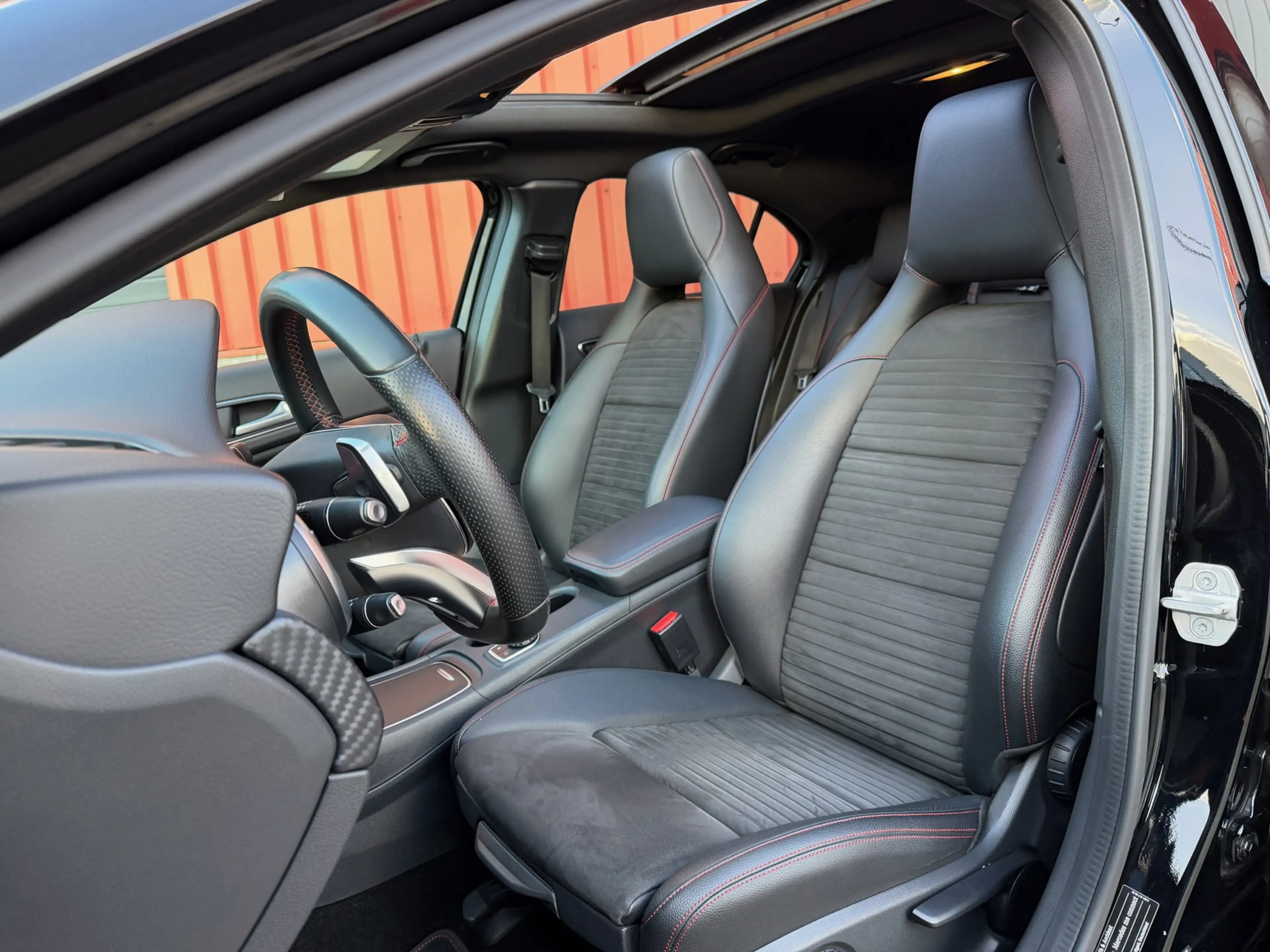 Mercedes-Benz A 160 AMG Pano Night Camera Climate 18" — photo 5