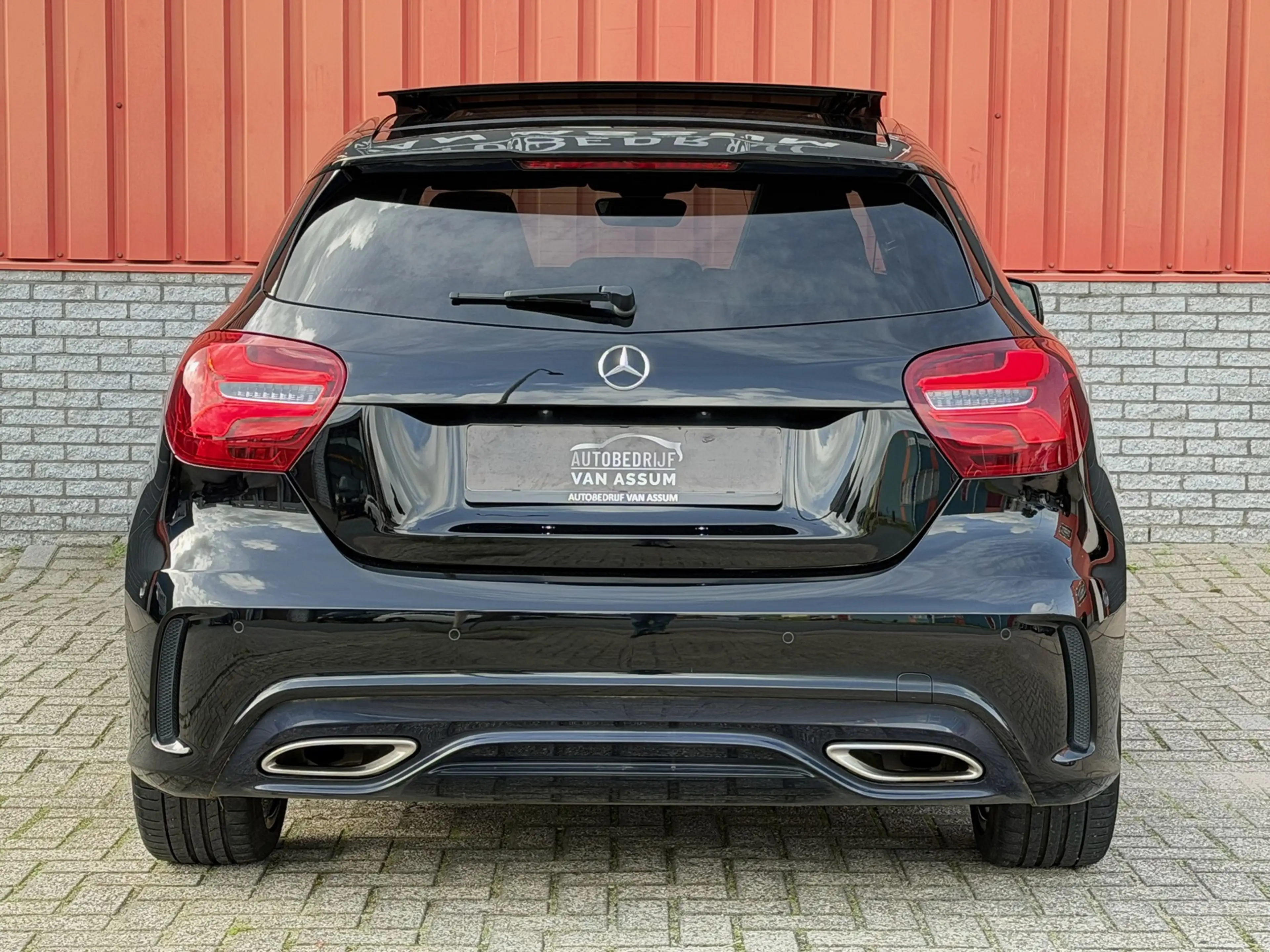 Mercedes-Benz A 160 AMG Pano Night Camera Climate 18" — photo 15