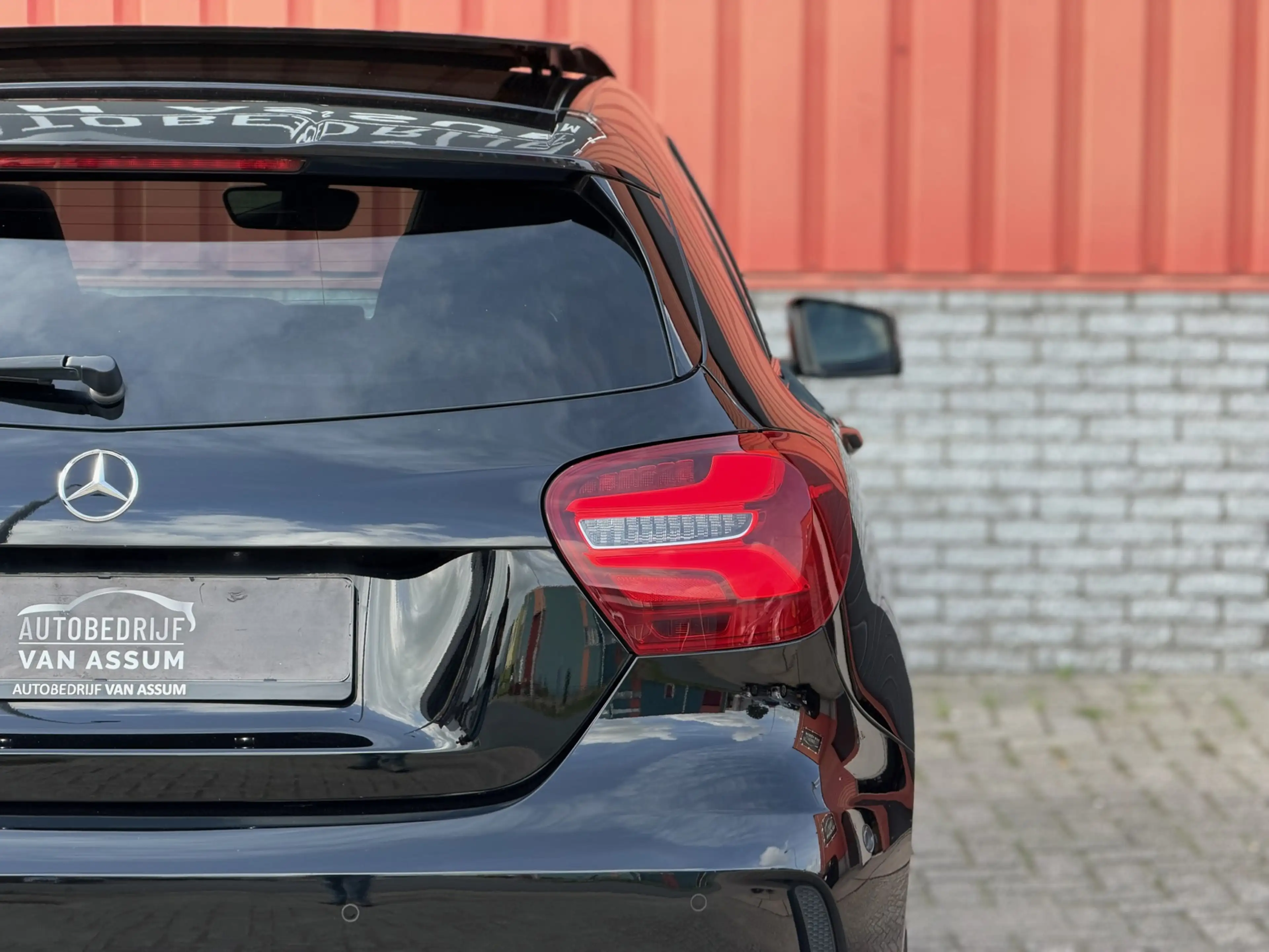 Mercedes-Benz A 160 AMG Pano Night Camera Climate 18" — photo 16