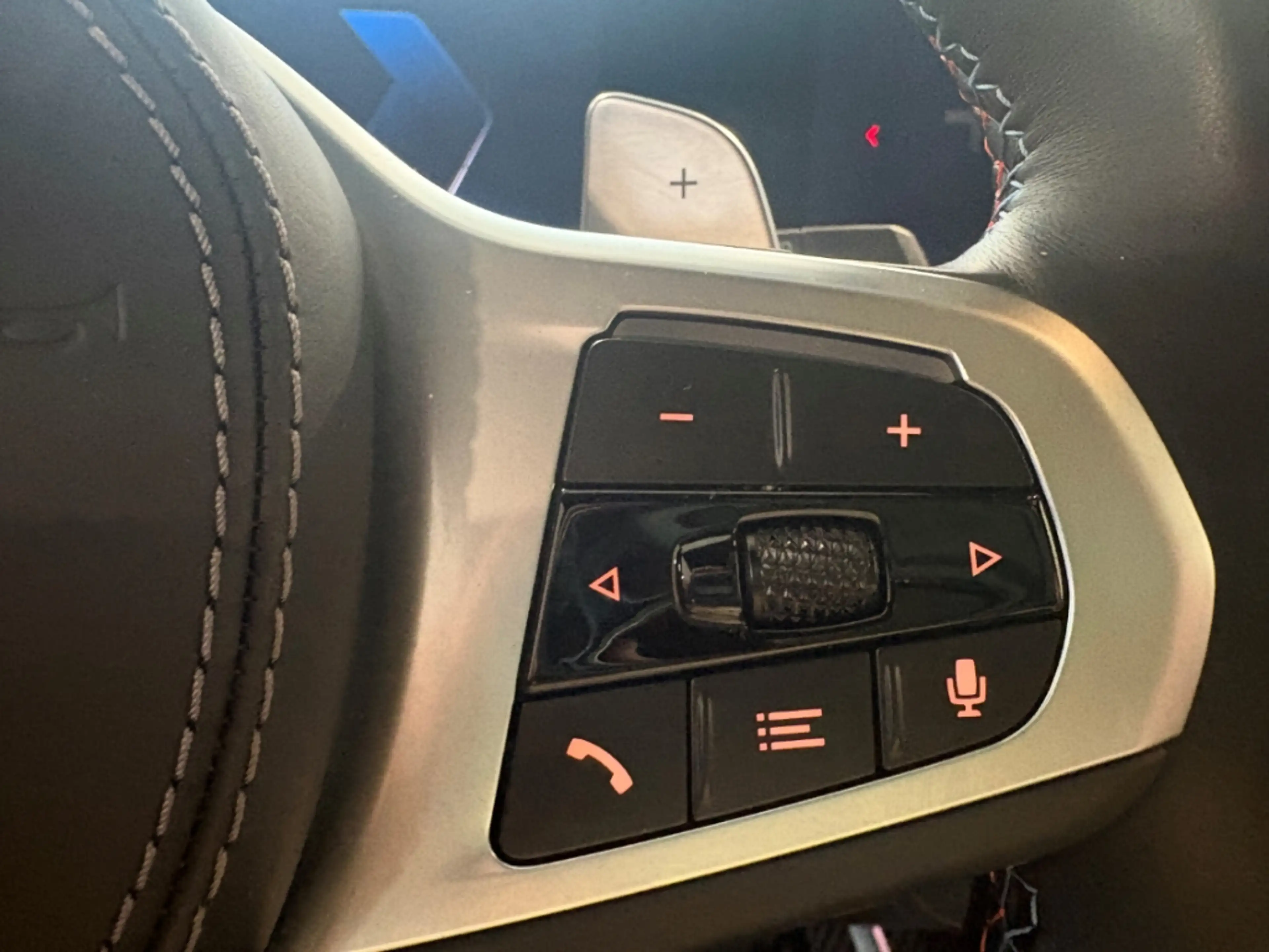 BMW X7 i xDrive Sportpaket Luftfederung AD Niveau StandHZ — photo 13