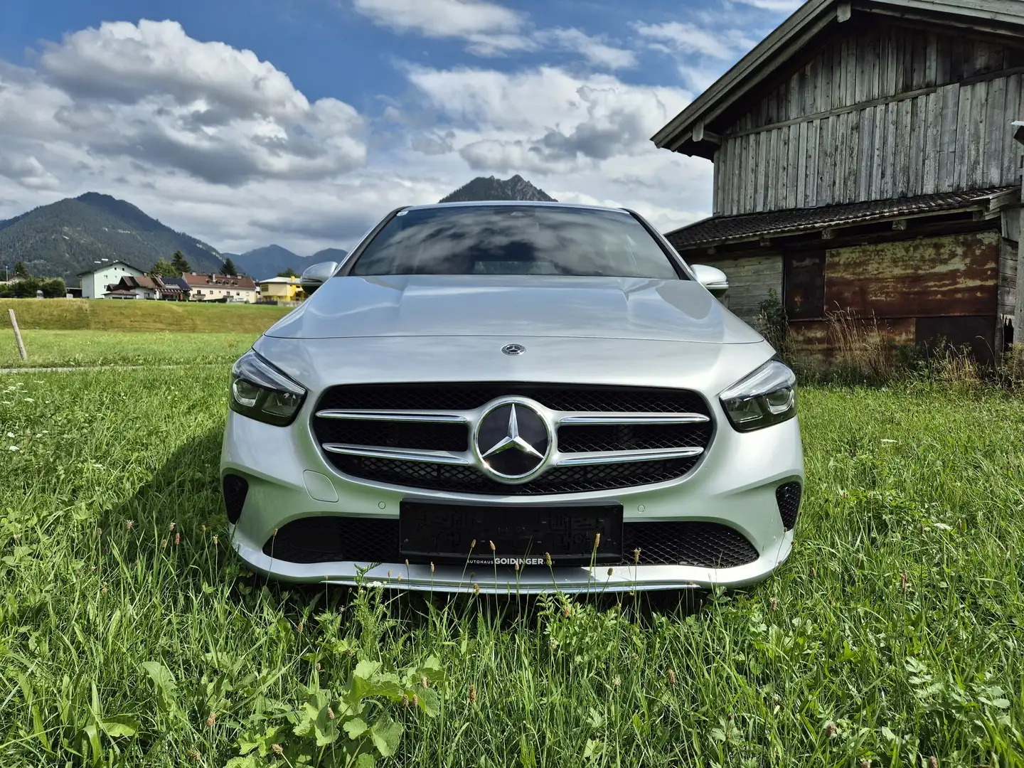 Mercedes-Benz B 180 Progressive Line Silber - 1
