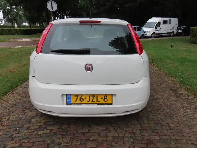 Fiat Grande Punto view 5