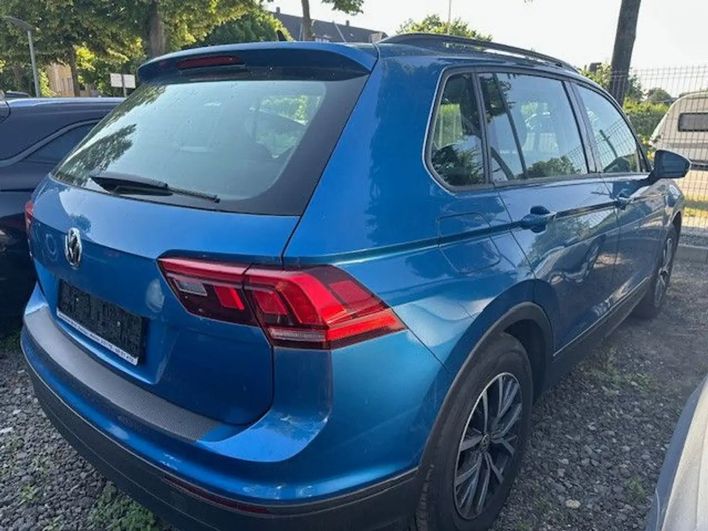 Volkswagen Tiguan Trendline BMT/Start-Stopp Blauw - 2