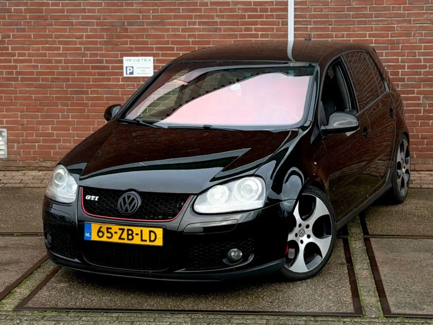 Volkswagen Golf GTI 2.0 TFSI 60 |CLIMA |CRUISEC |UNIEK Zwart - 2