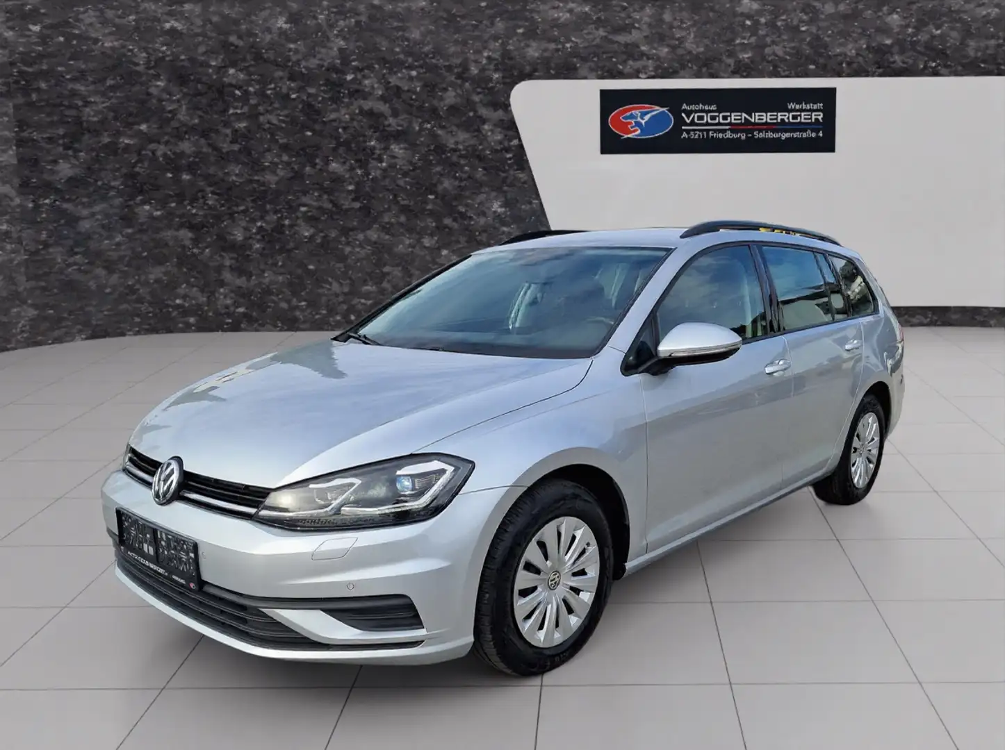 Volkswagen Golf Variant Golf Variant 1,6 TDI SCR *AHK*SH*Climatronic* Silber - 1