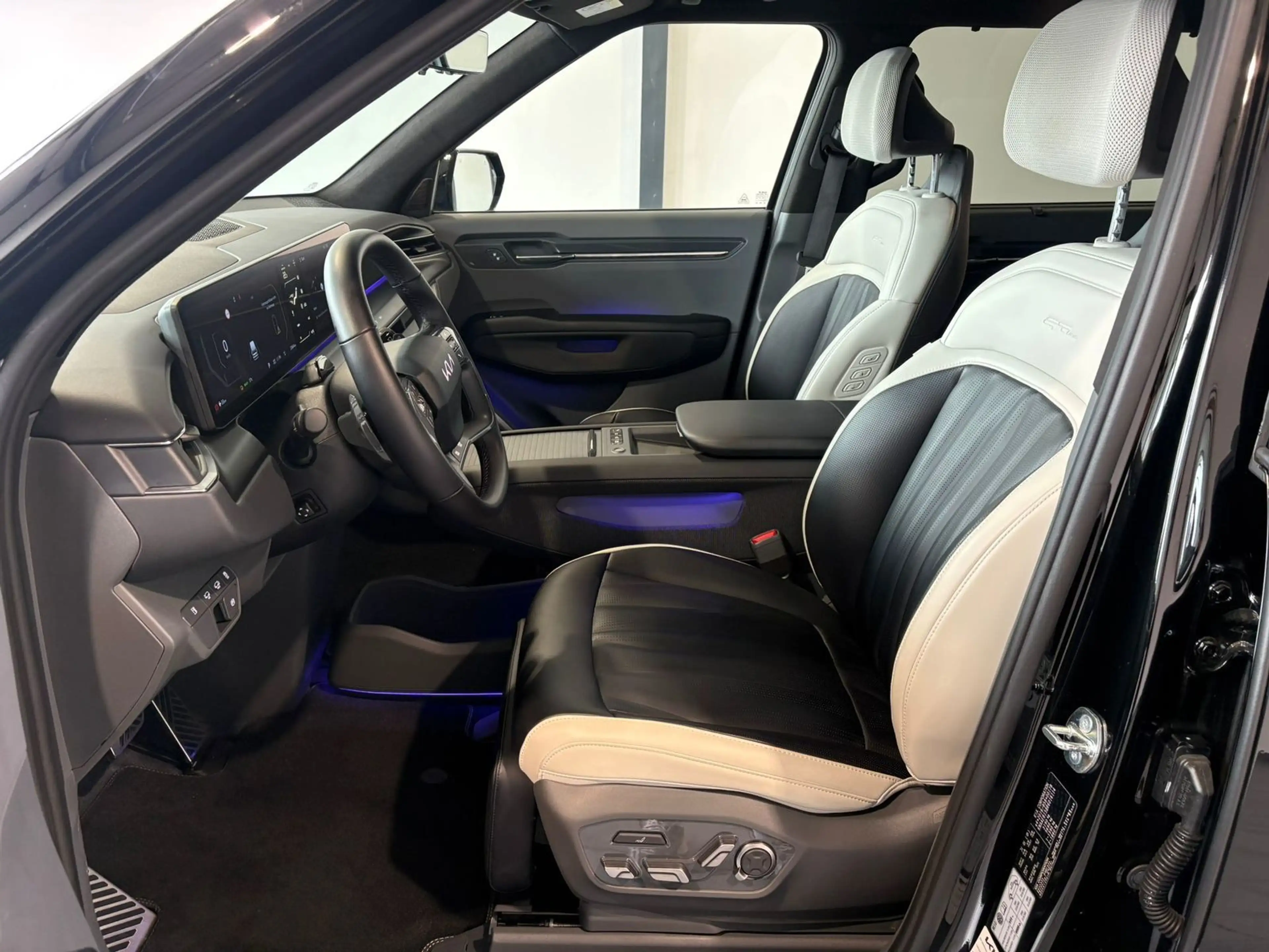 Kia EV9 GT-line  Launch Edition 4WD|ACC|360° — photo 8