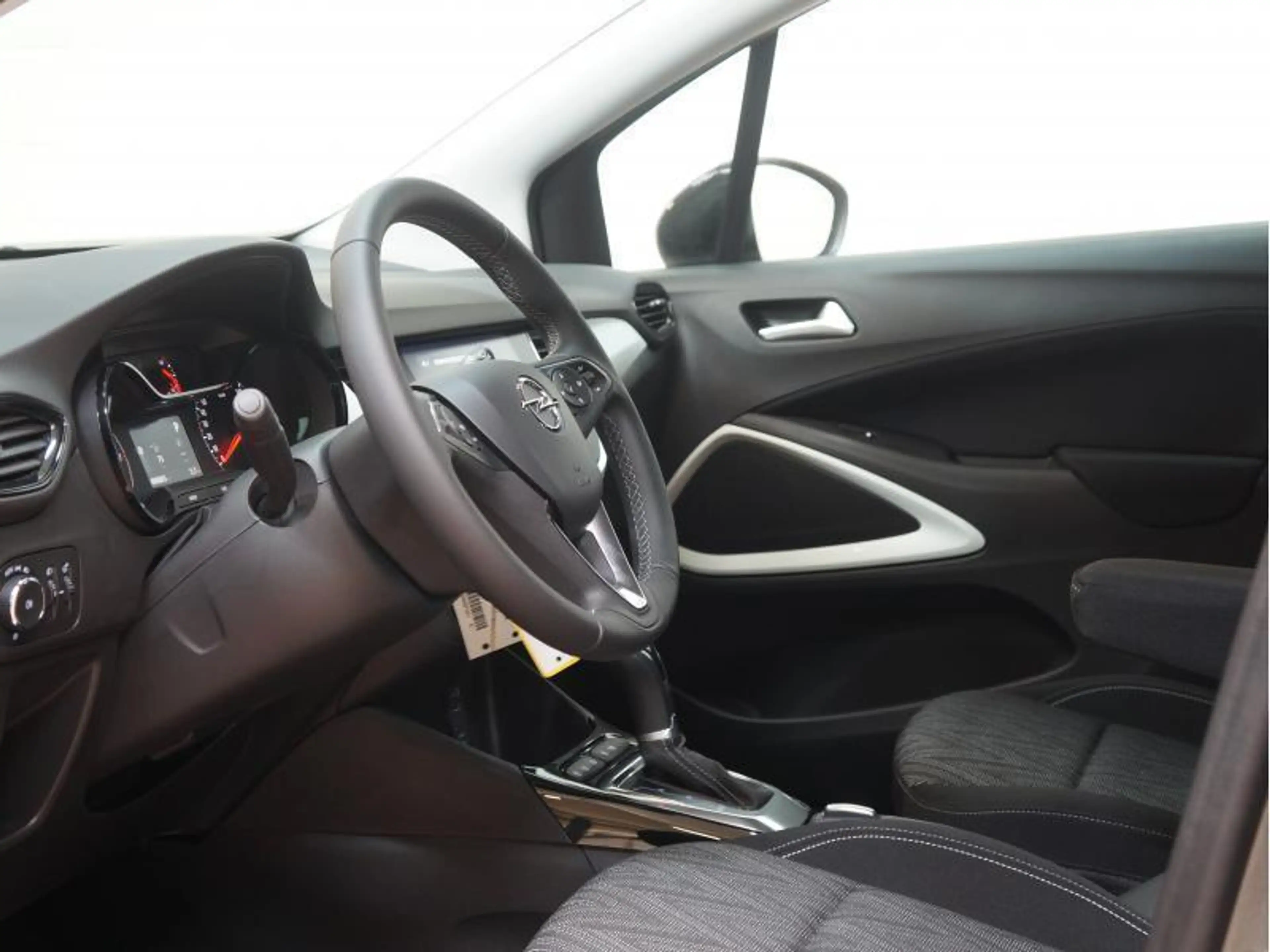 Opel Crossland X 1.2T 130pk 2020 Edition automaat — photo 12