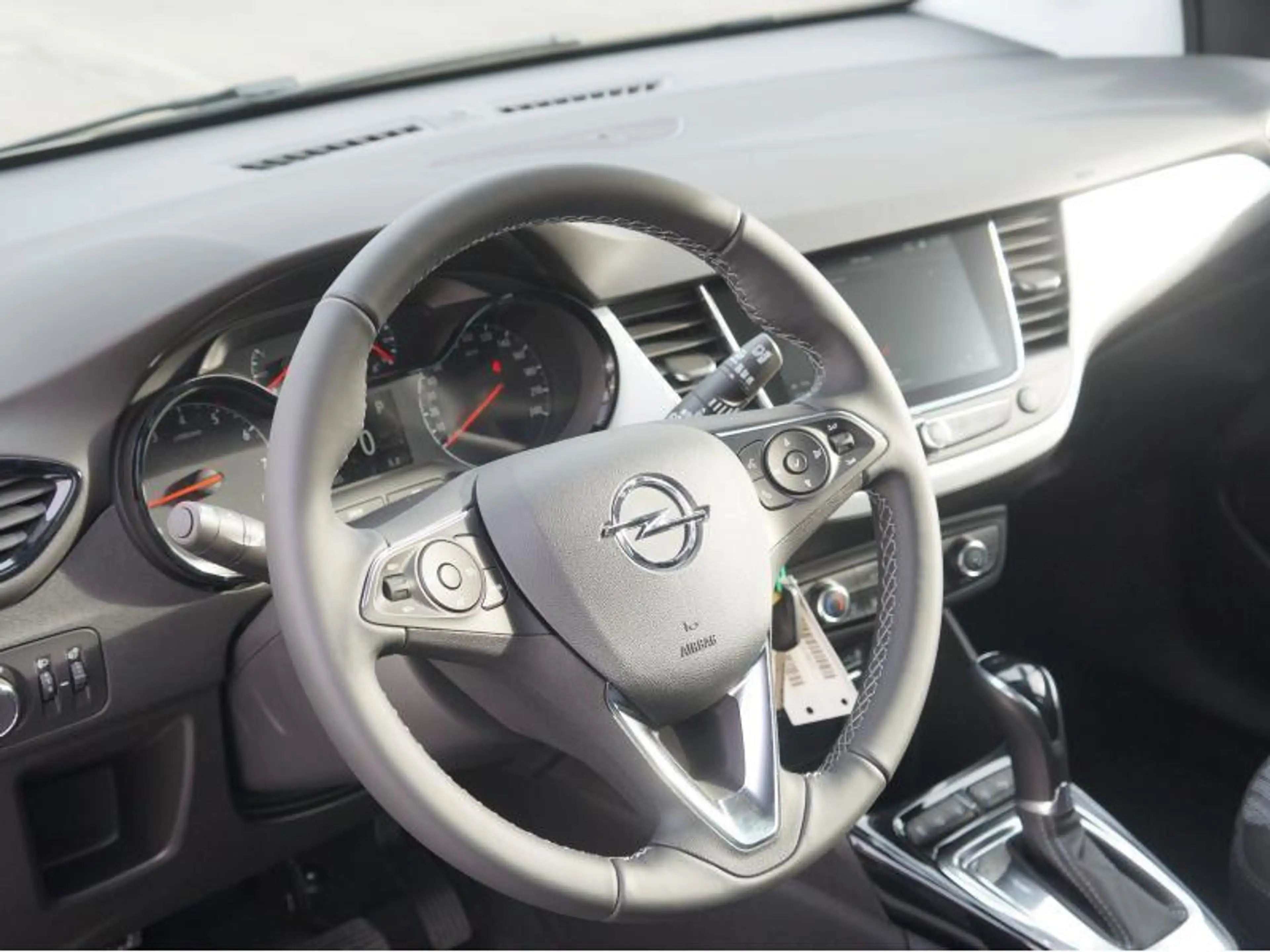 Opel Crossland X 1.2T 130pk 2020 Edition automaat — photo 13