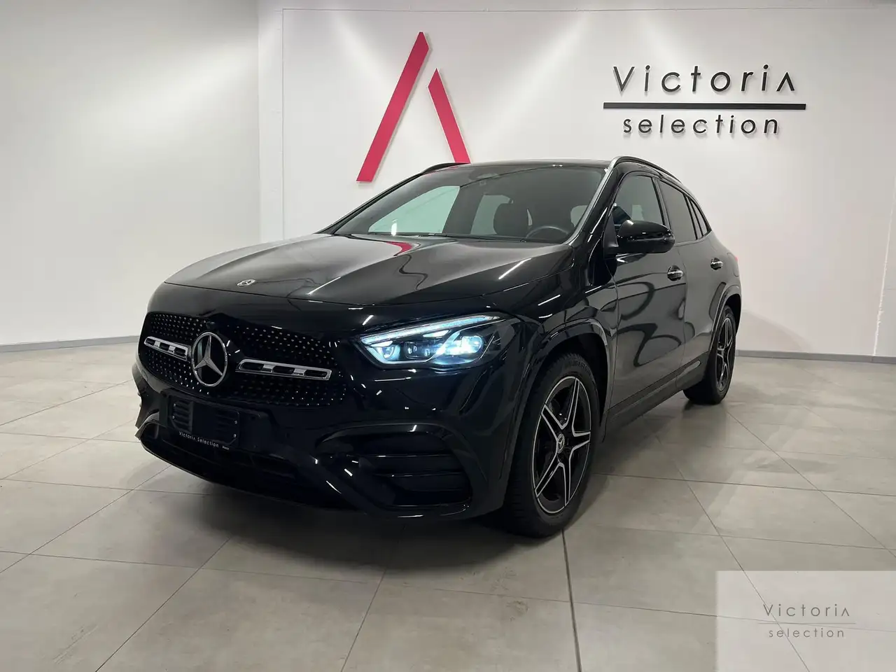 Mercedes-Benz GLA 200D 4MATIC AMG LINE PREMIUM 150 CV C.AUTOMATICO NAVI PACK NIGHT, миниатюра 2