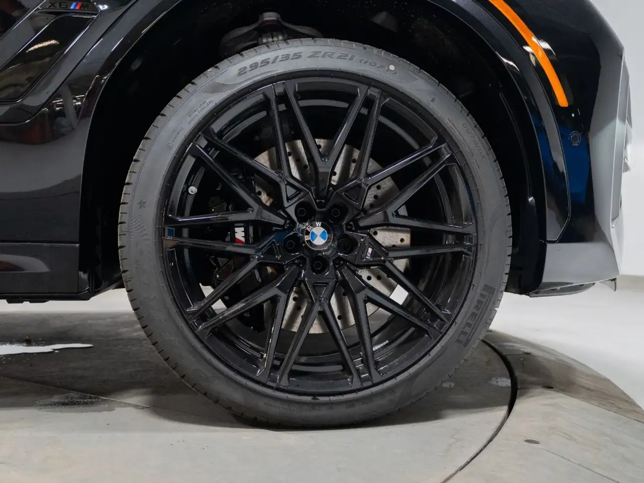 BMW X6 M снимка BMW X6 M