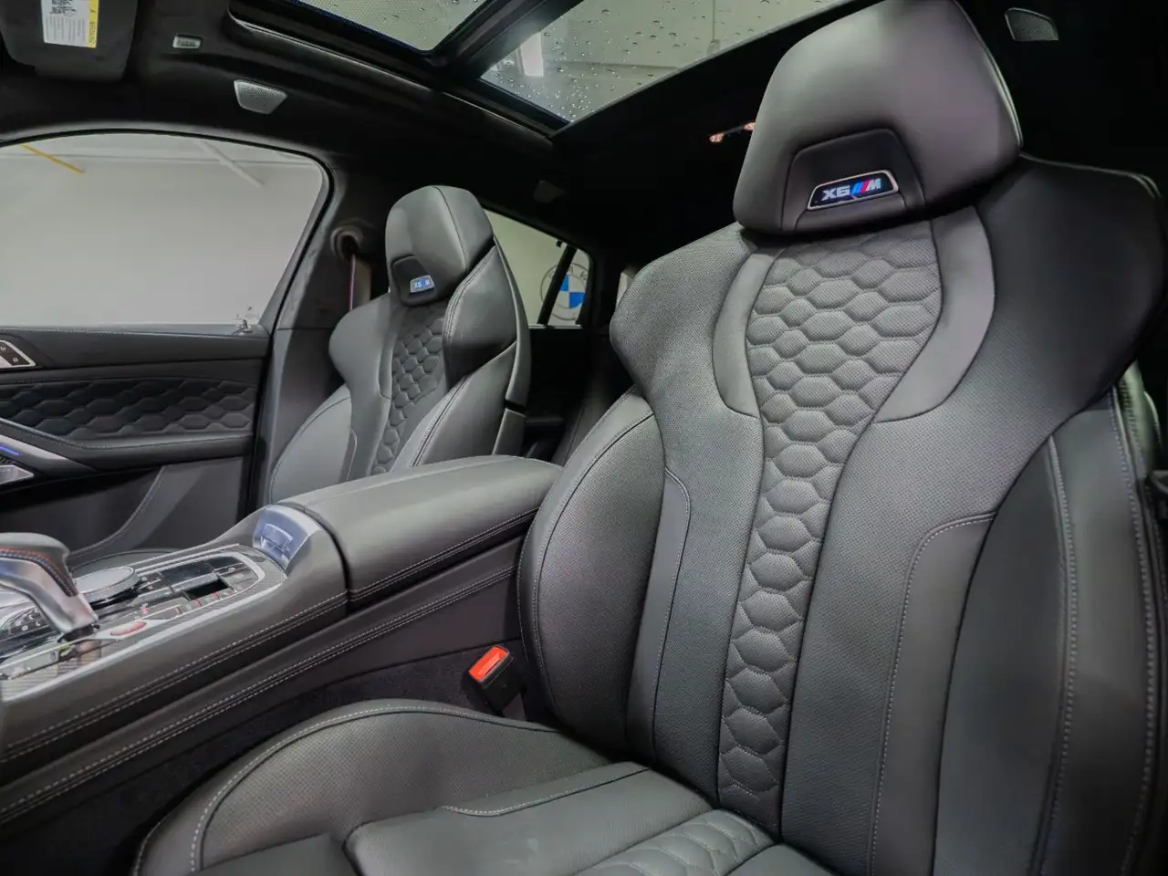 BMW X6 M снимка BMW X6 M