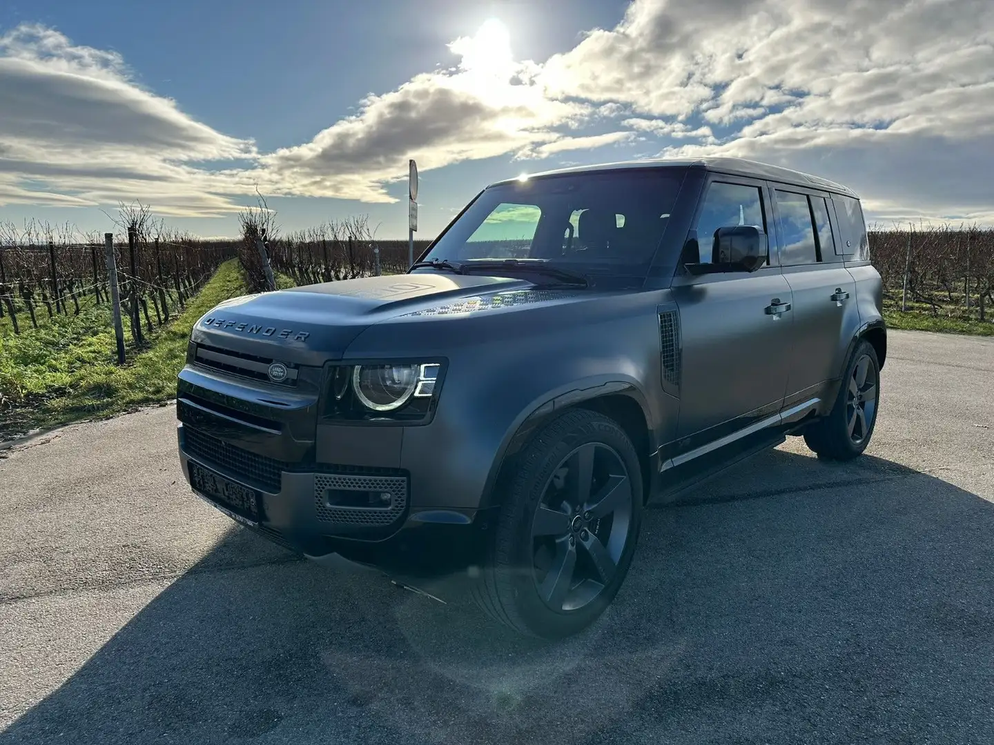 Land Rover Defender Carpathian Edition P525 Gris - 1