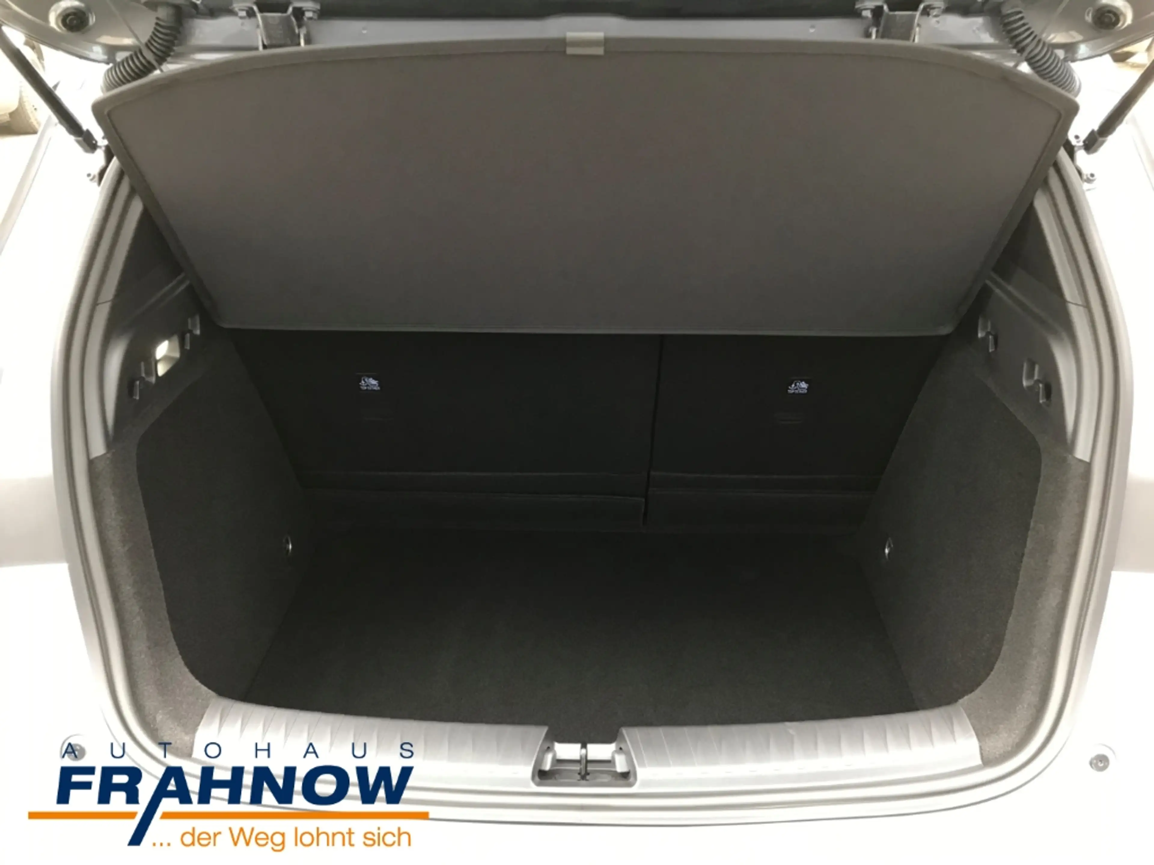 BYD Dolphin G 1.5 DM-i PHEV 156 kW Comfort LED NAVI SHZ ACC NAVI — photo 11
