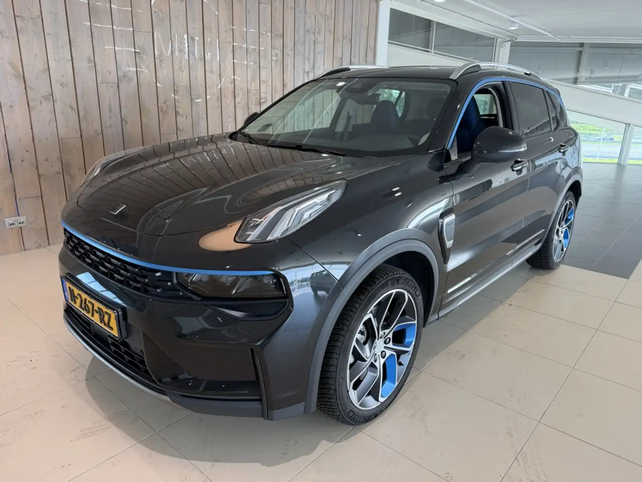 Lynk & Co 01 2021