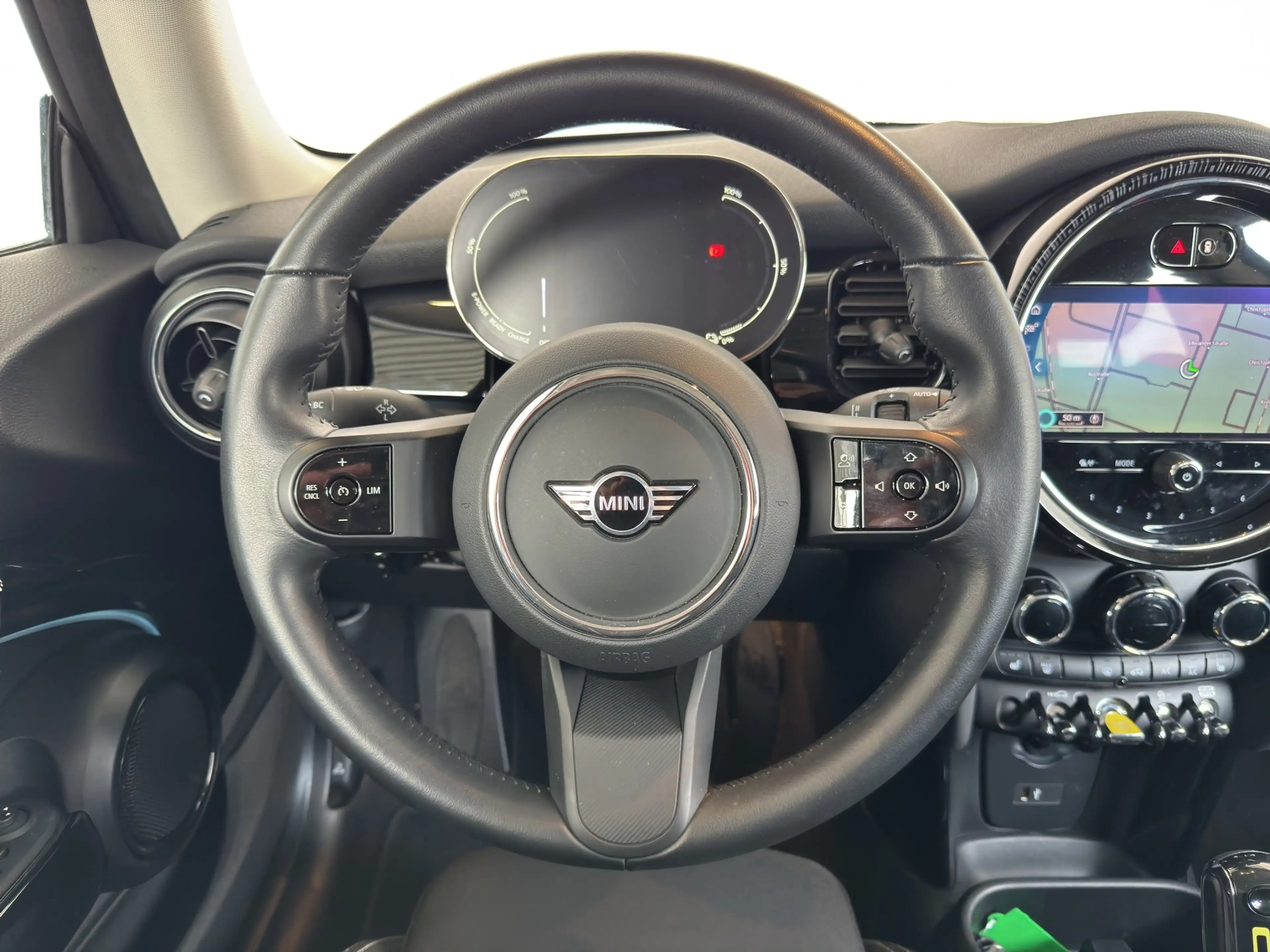 MINI Cooper SE 3-trg. Navi.LED.DriveAs.Sportsz.Apple — photo 6