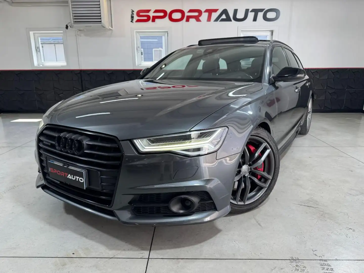Audi A6 Avant 3.0 TDI competition quattro S Line Šedá - 1