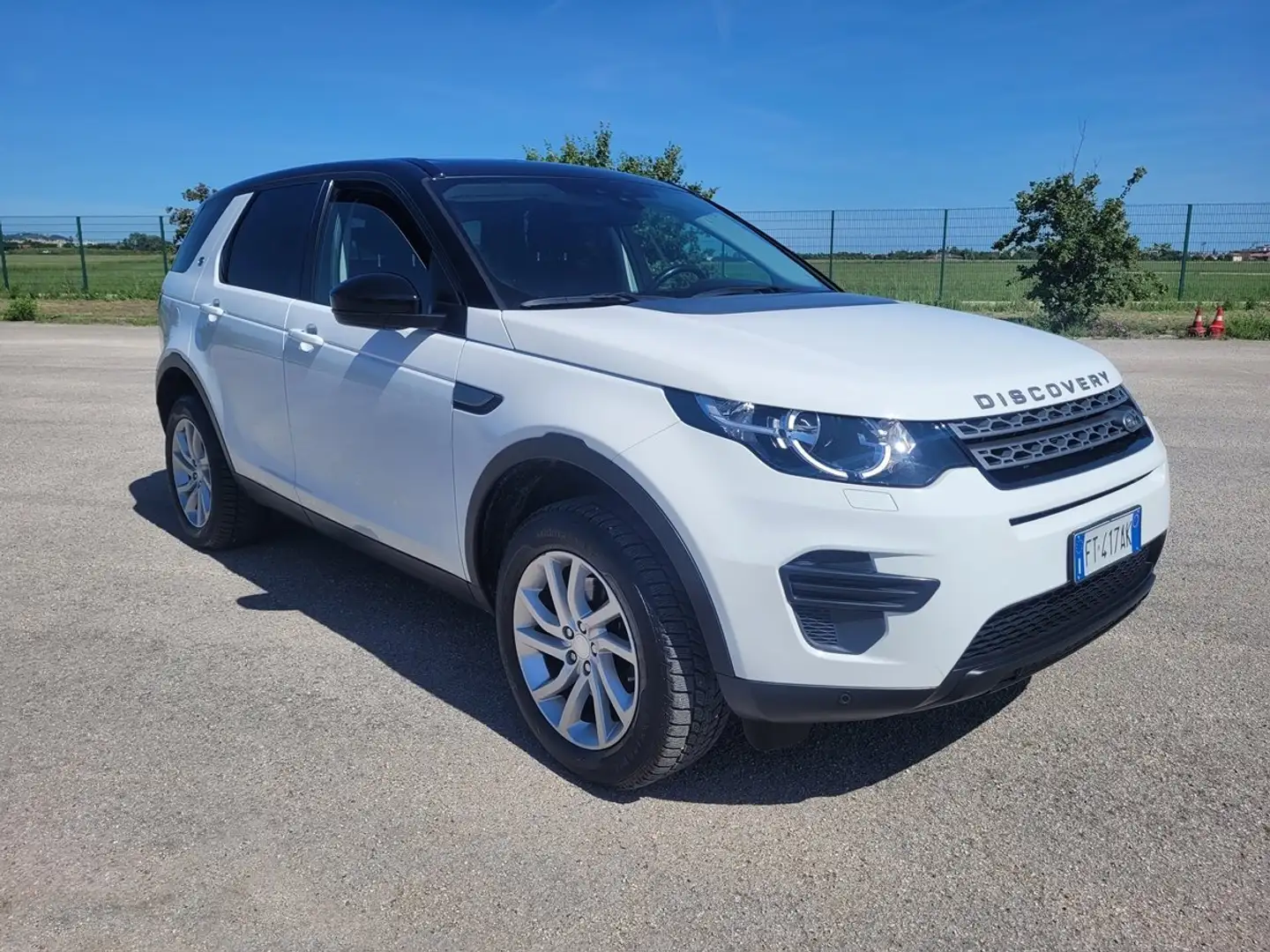 Land Rover Discovery Sport Discovery Sport 2.0 si4 Pure awd 240cv auto my19 Weiß - 1