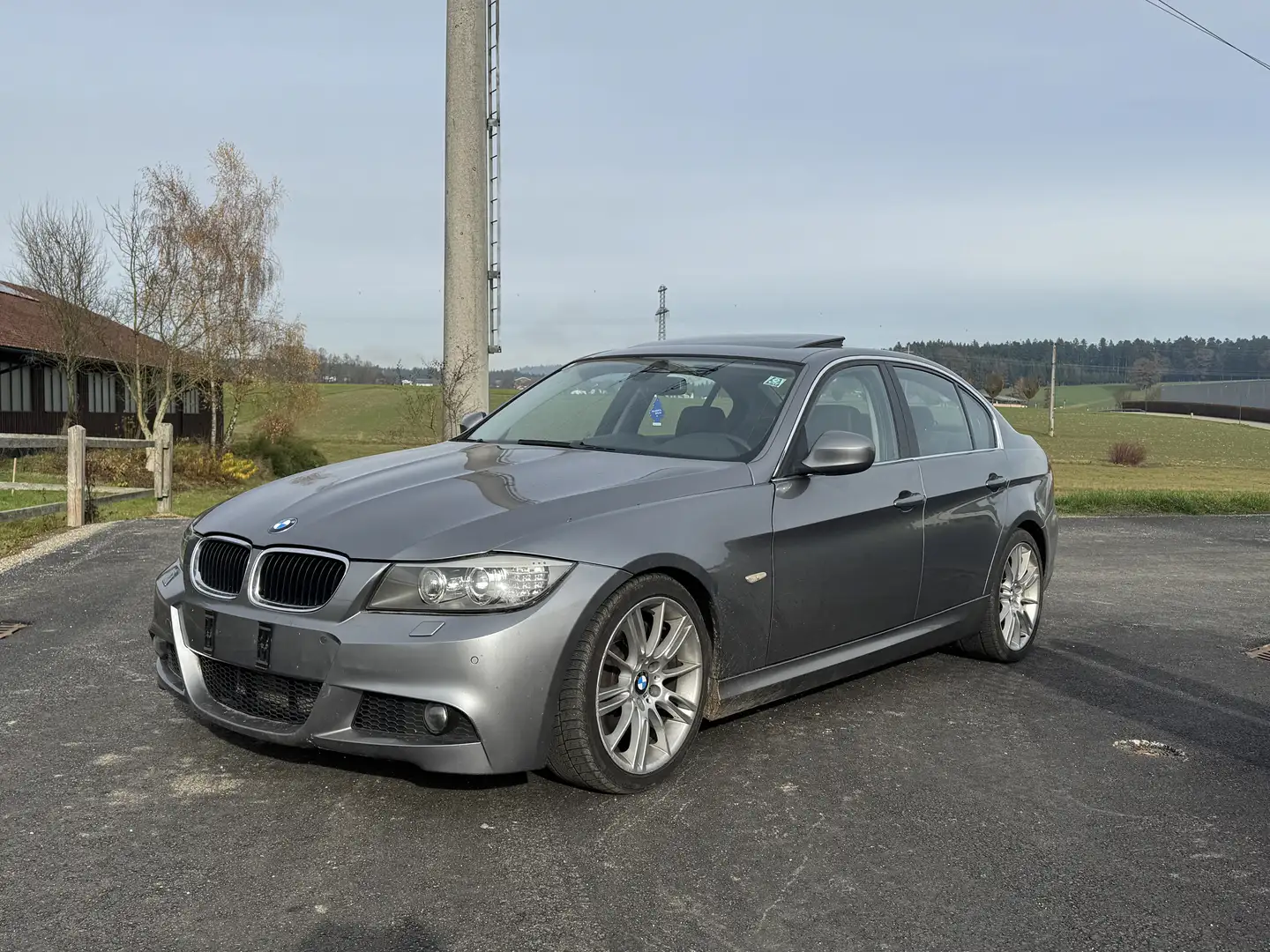 BMW 335 335i xDrive Aut. Silber - 1