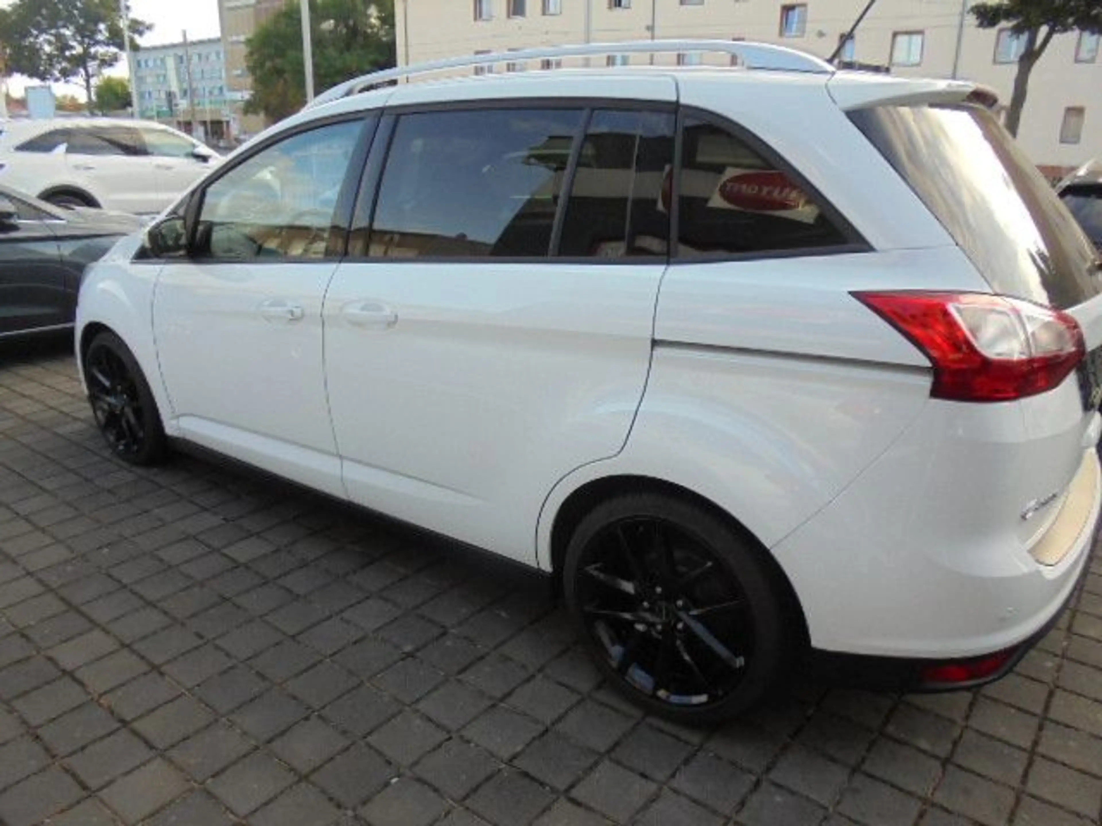 Ford Grand C-Max Cool & Connect+18 Zoll Alu