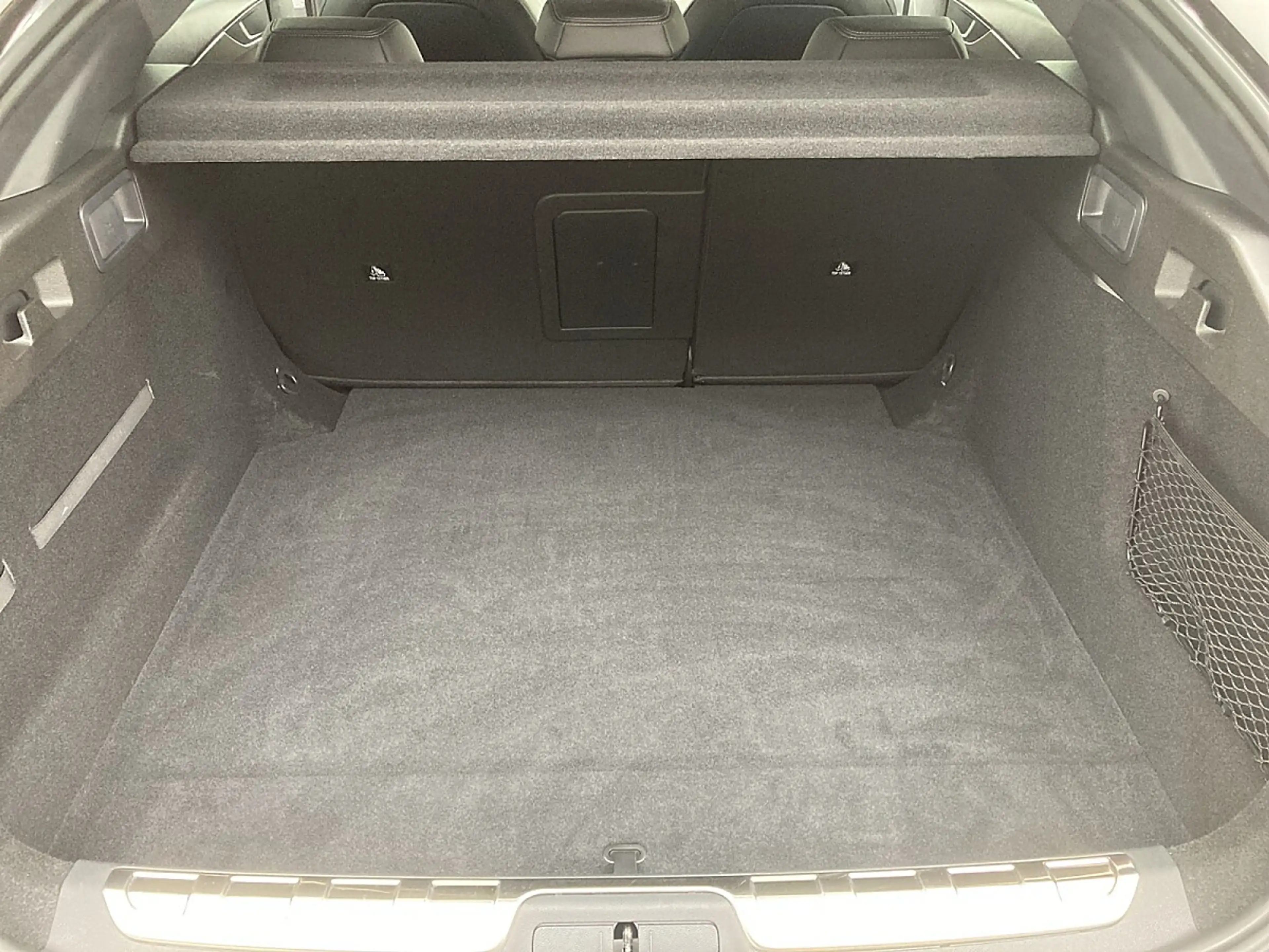 Peugeot 408 PureTech 130 S&S EAT8 GT — photo 12