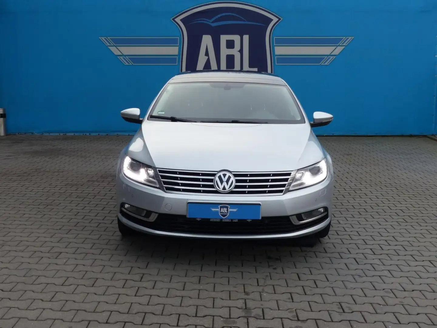 Volkswagen CC .BMT. BiXENON.PDC.KLIMA.KAMERA.PANO.AUTO.NAVI Argent - 2
