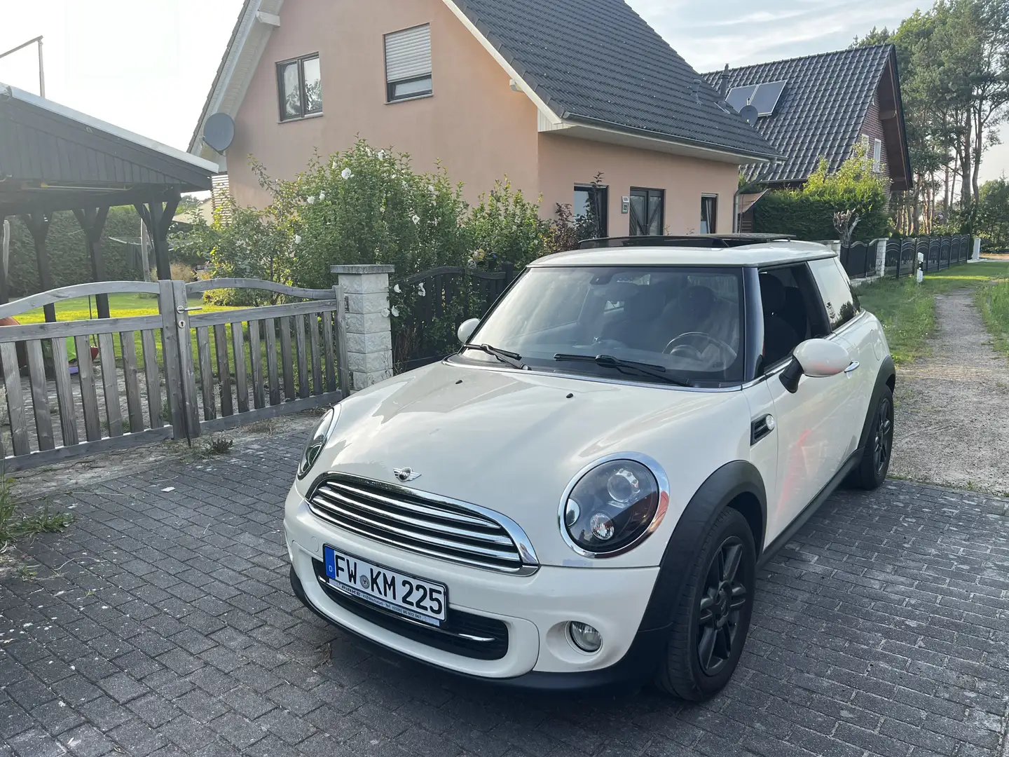 MINI One Cooper Weiß - 1