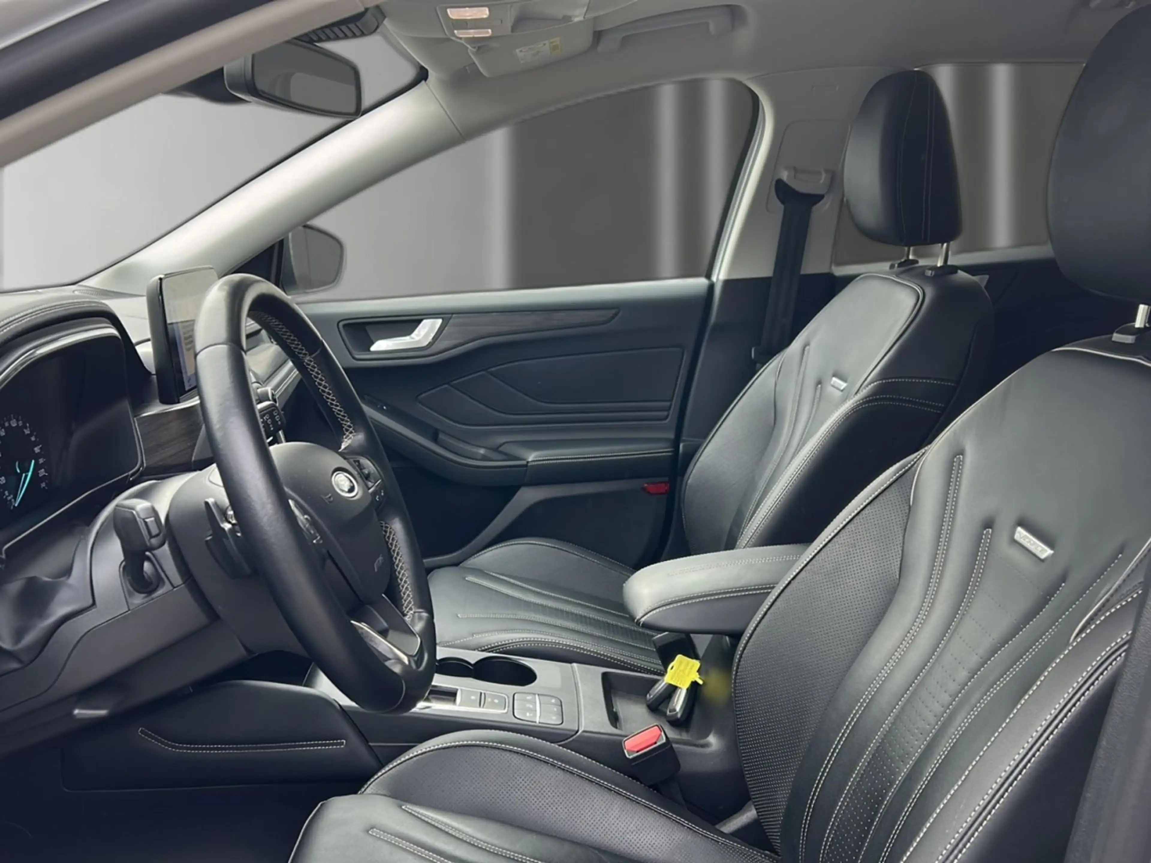 Ford Focus Turnier 1.5 EcoBoost Vignale Aut. *StdHz* — photo 10