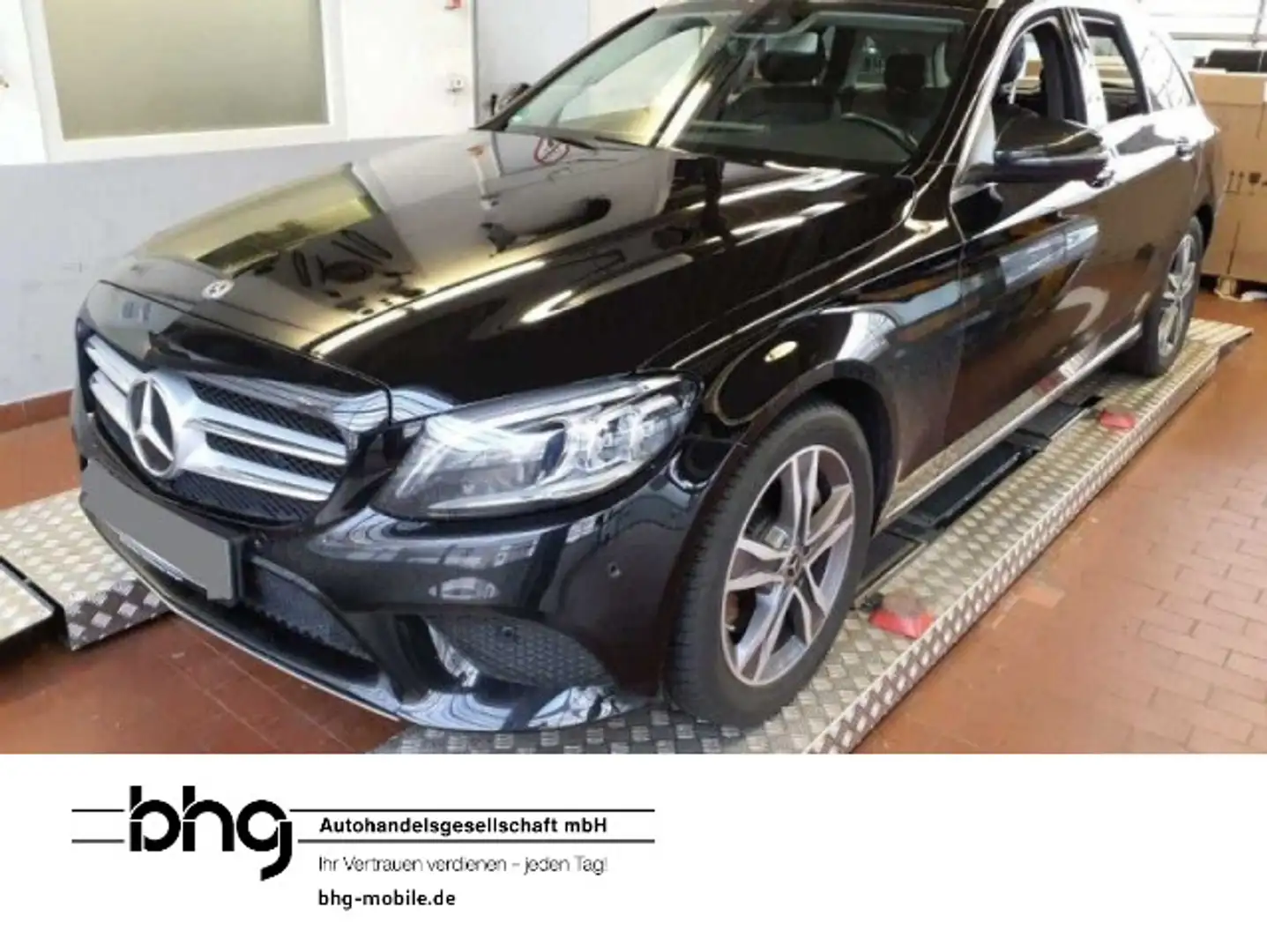Mercedes-Benz C 300 T 9G-TRONIC Avantgarde AHK KAMERA LED Rot - 1