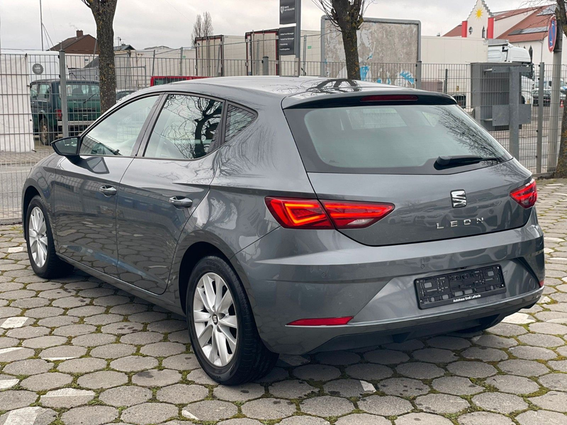 SEAT Leon 1.6TDi Style Automatik Kamera Navi LED — photo 6